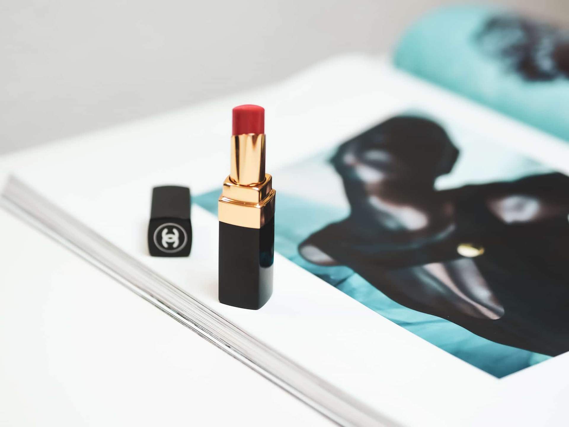 Dove si consuma il tuo rossetto? Scopri cosa rivela di te! — Viso