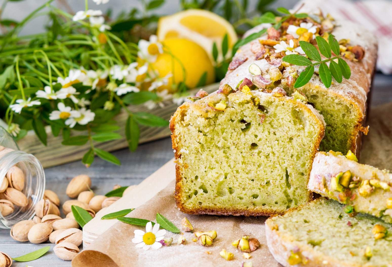 Quando il tuo avocado inizia a scurirsi, prepara una torta! Veloce e divina — Lifestyle