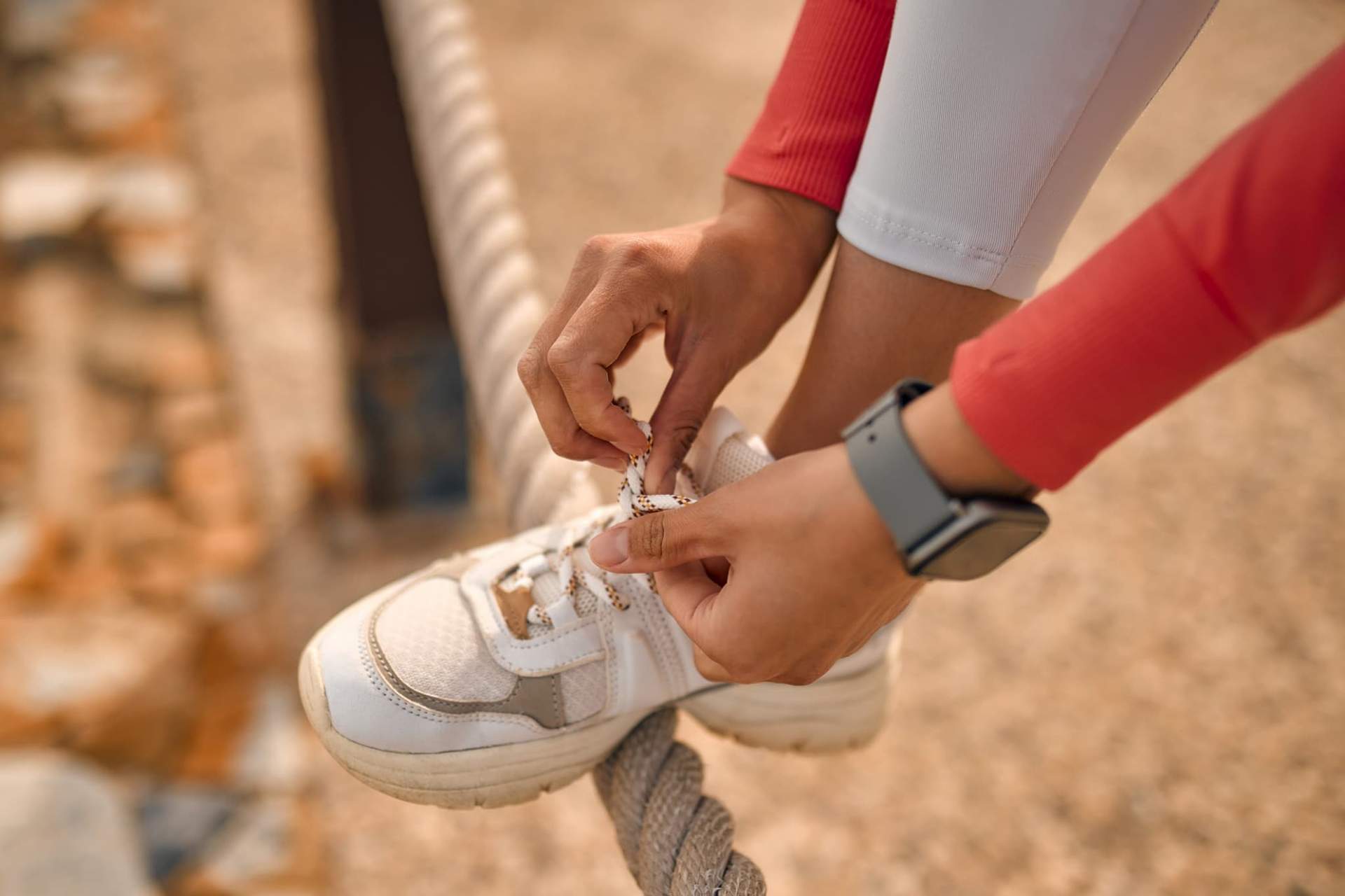 Démangeaisons aux pieds en courant ? Voici les causes les plus fréquentes — Santé