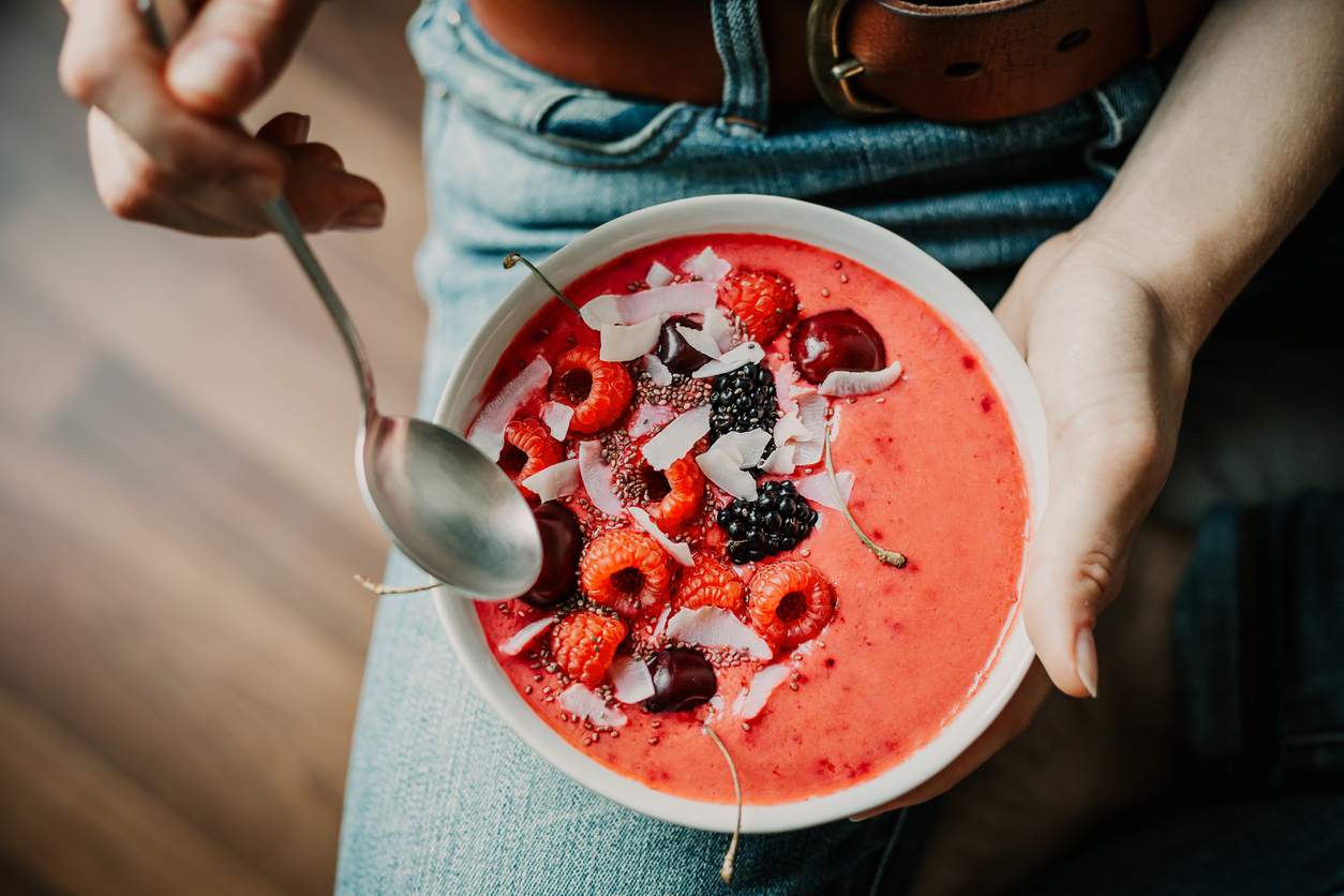 8 verjüngende Früchte, die mit regelmäßiger Ernährung das Altern verlangsamen können — Gesicht