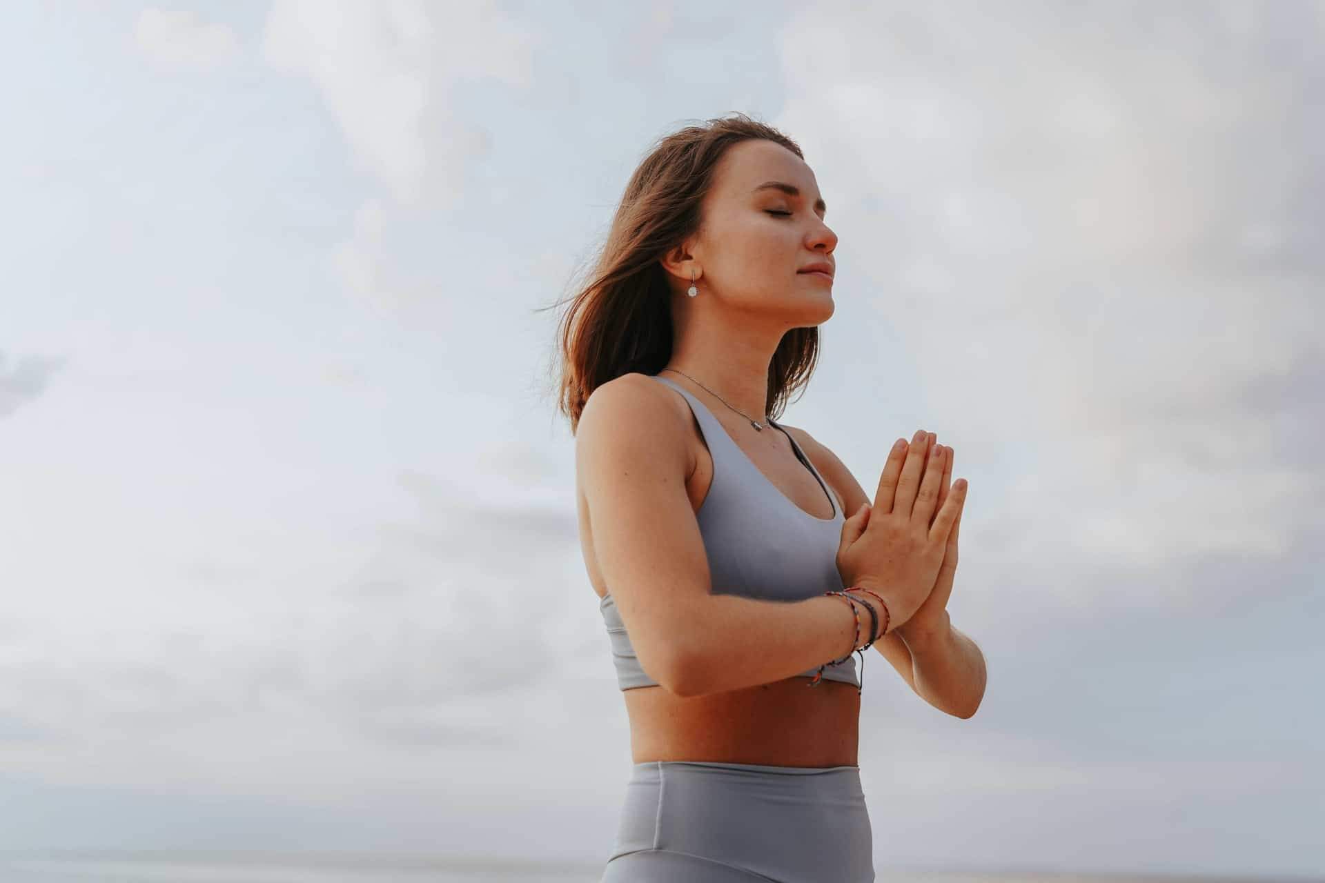 Seelenfrieden auf deiner Couch: So startest du deine spirituelle Reise von zu Hause aus — Lebensstil