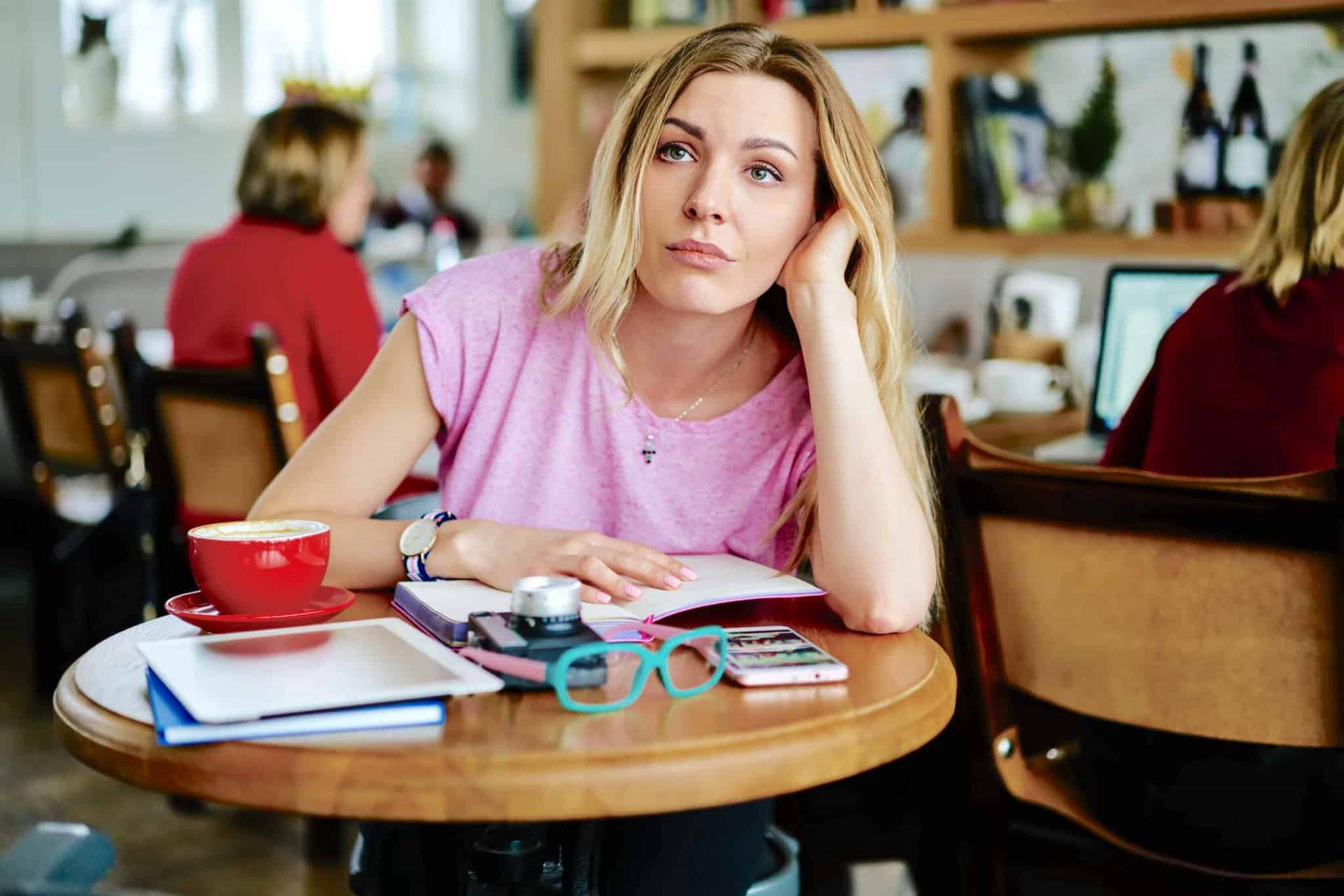5 habitudes surprenantes qui épuisent secrètement votre énergie mentale – Combien en avez-vous rencontrées ? — Santé