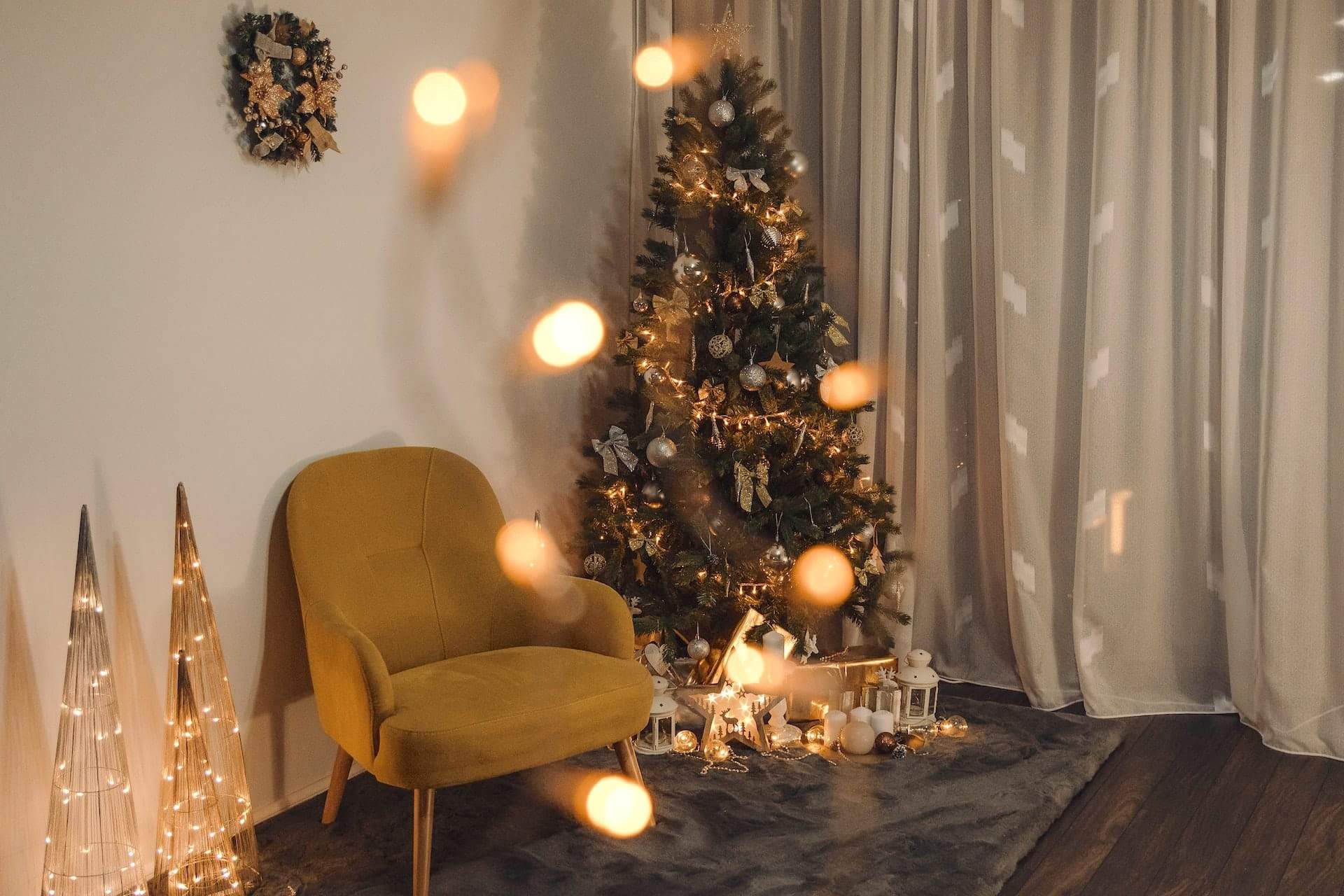 Les 10 plus belles solutions pour couvrir le pied du sapin de Noël — Décoration