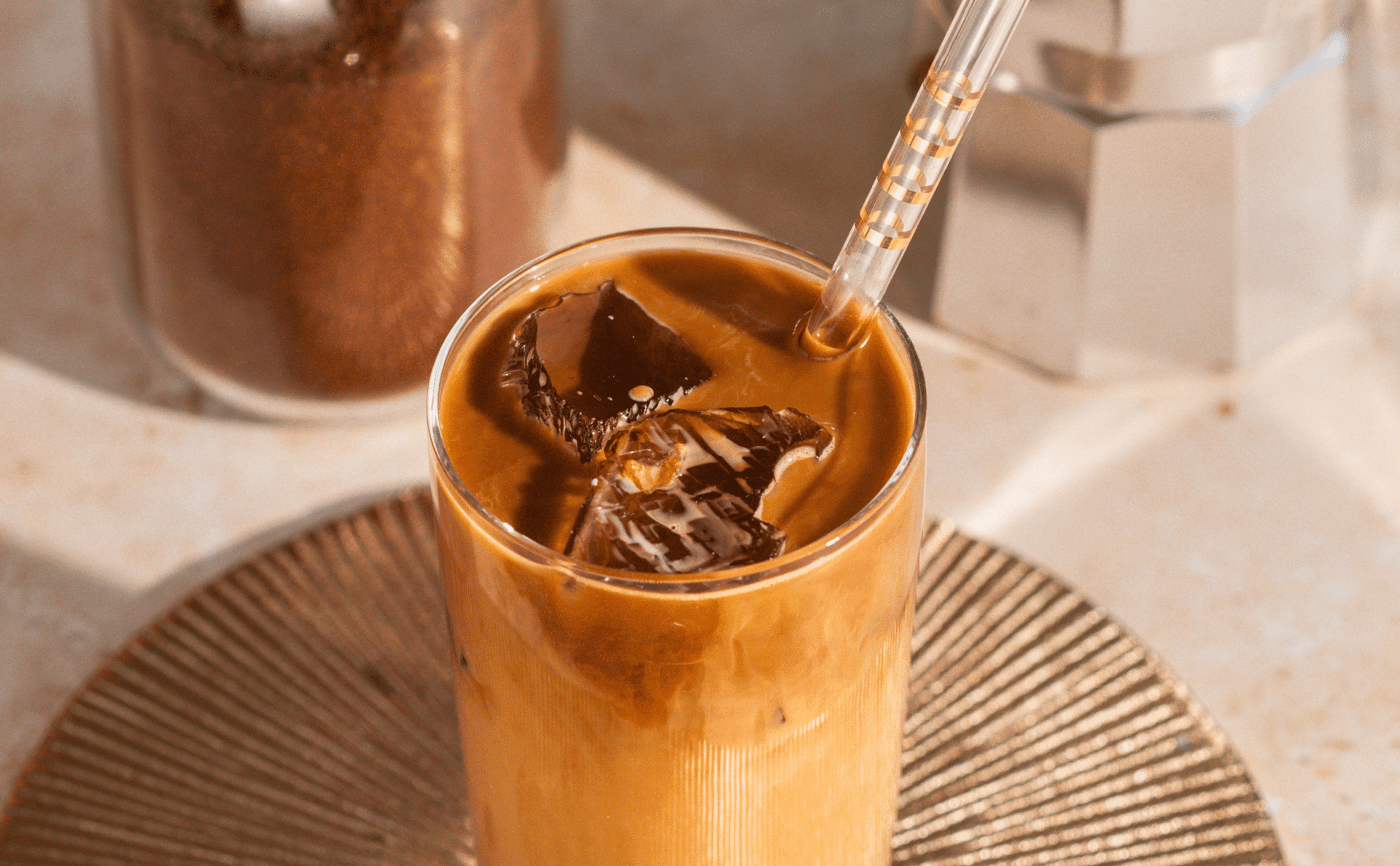 Kaffee einfrieren statt Wasser: So wird dein Eiskaffee nie wieder verwässert — Lebensstil