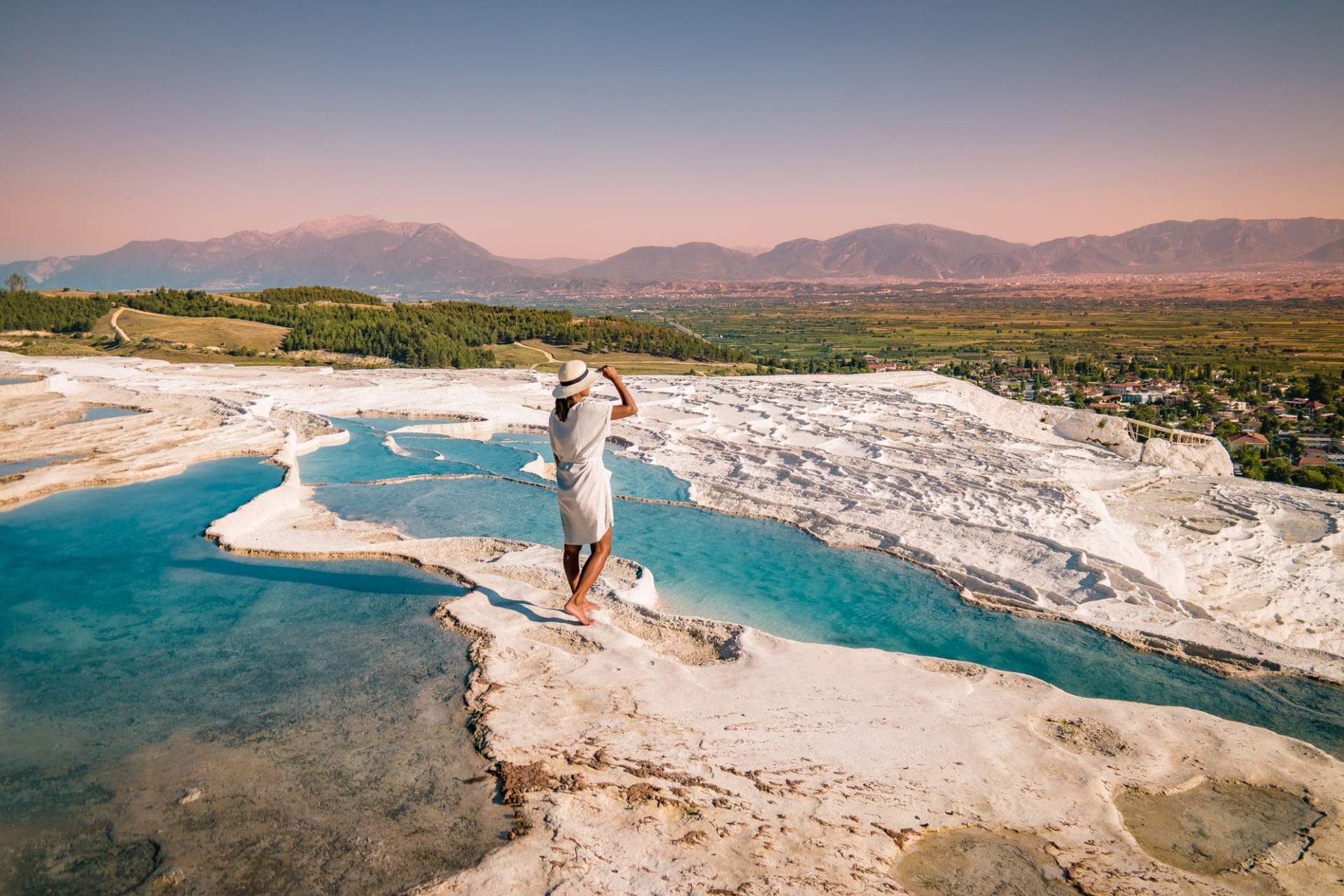Traveling Solo as a Woman Isn’t Crazy — Here’s How to Become a Seasoned Explorer — Lifestyle