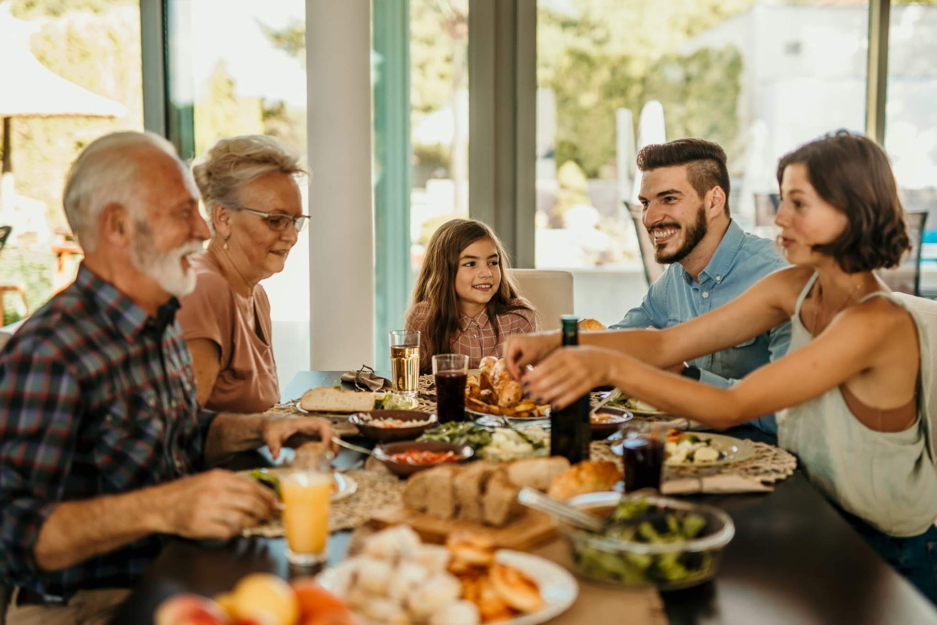 5 segnali che la suocera e il suocero non ti amano davvero — Relazione
