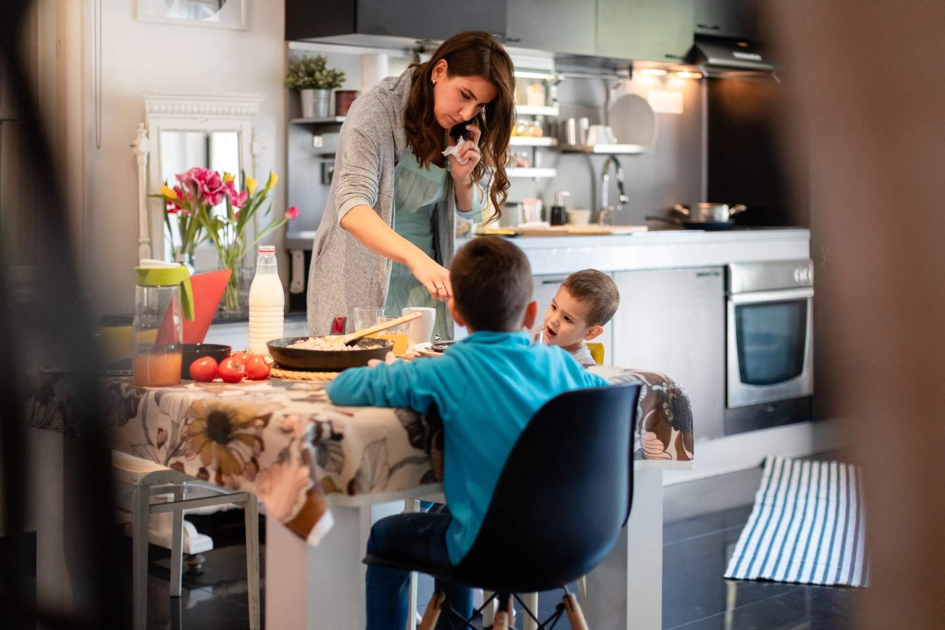 «¡Empieza el día con la tarea más grande!» Gestión del tiempo para mamás ocupadas — Familia