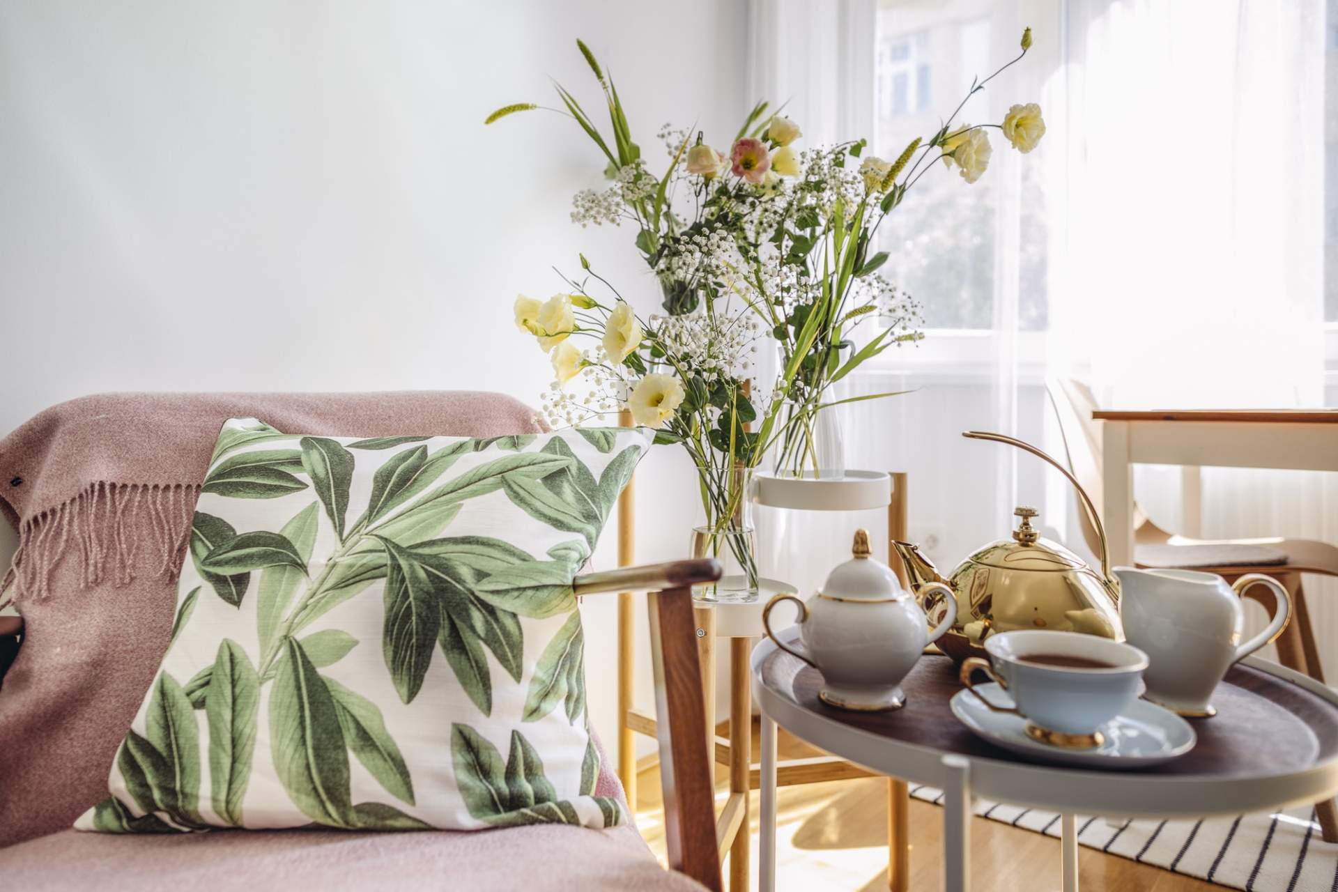 Non spendere per la tua casa primaverile. Idee di decorazione con ciò che hai — Arredo
