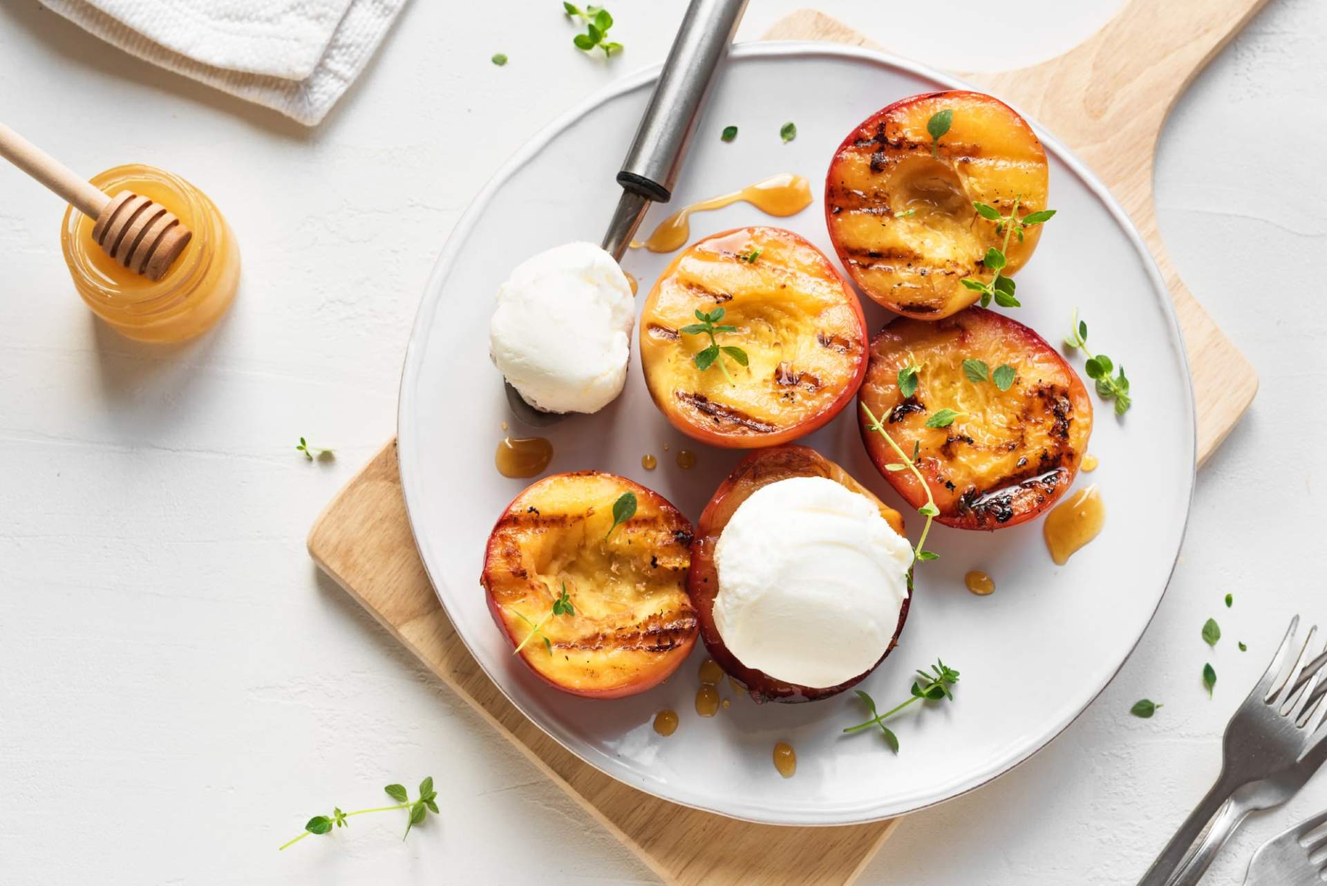 Dessert alla griglia: 7 dolci che il fuoco rende irresistibili — Lifestyle
