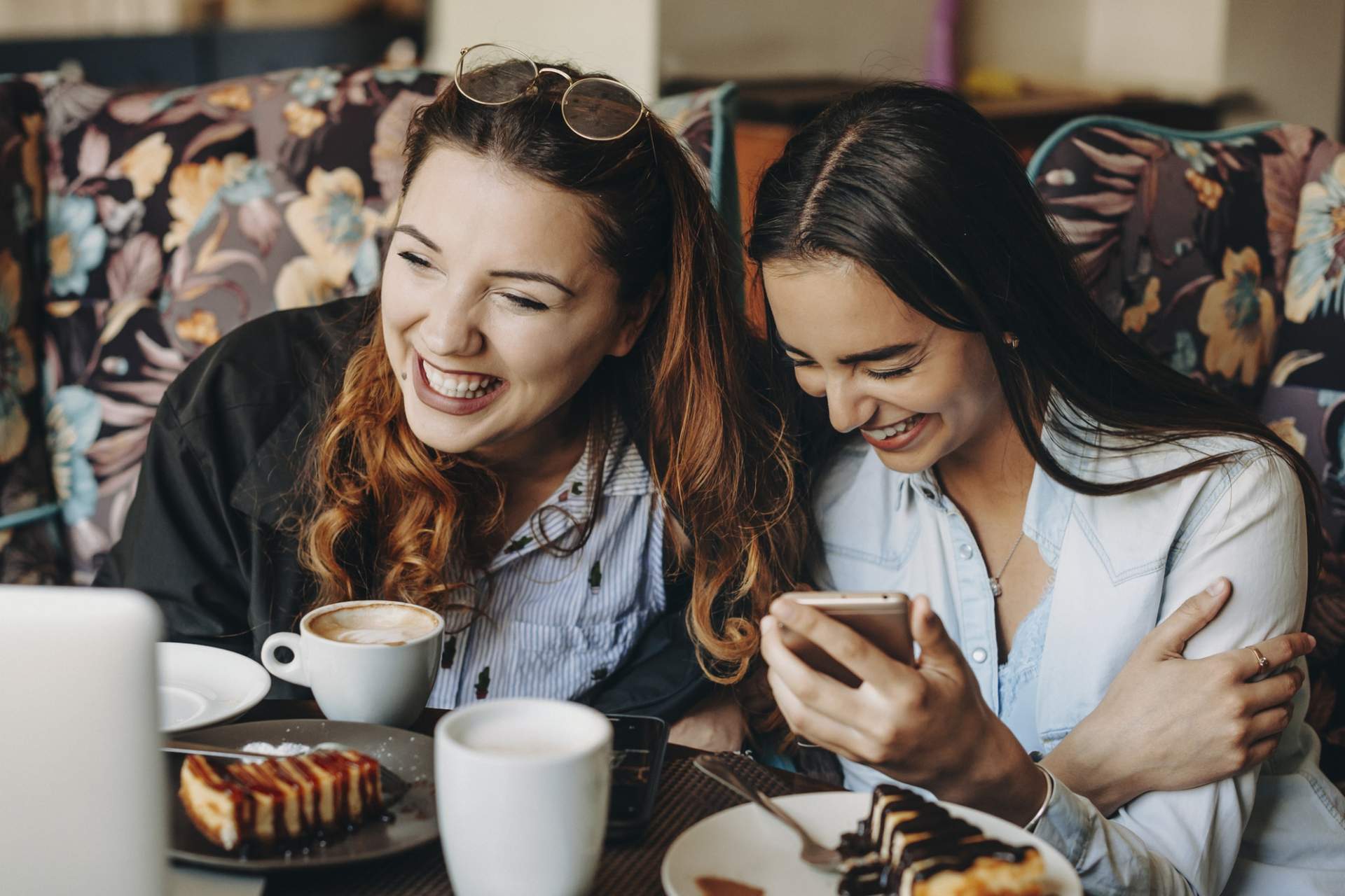 Ces 4 signes du zodiaque ont un humour sarcastique - Ils peuvent facilement blesser les autres — Mode de vie