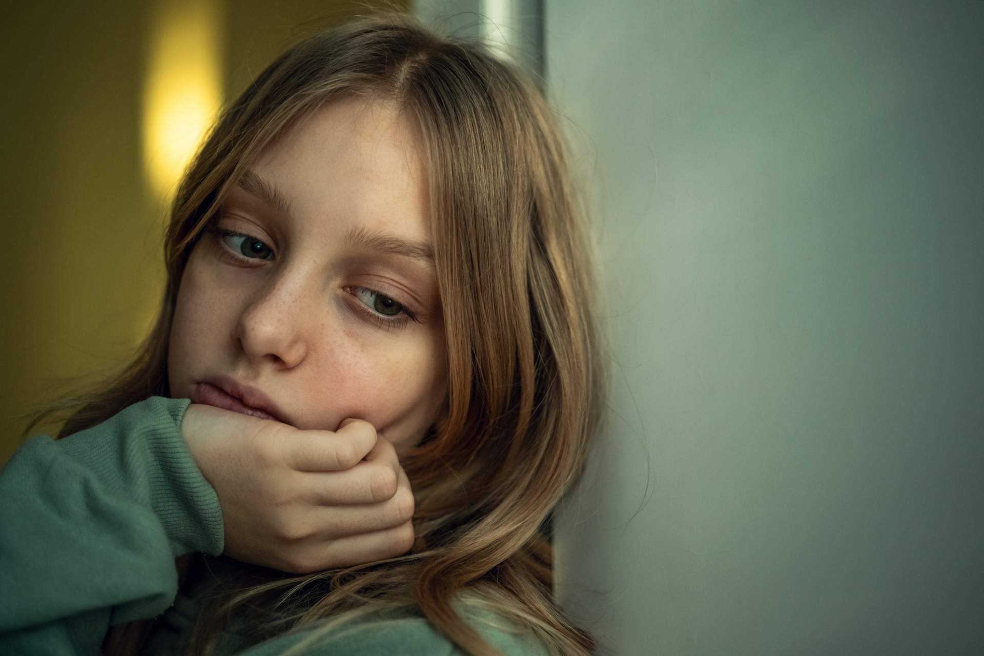 «Ho preso in giro un compagno di classe per due anni, ora prendono in giro anche mia figlia» - Qual è stato il tuo più grande errore da adolescente? — Lifestyle