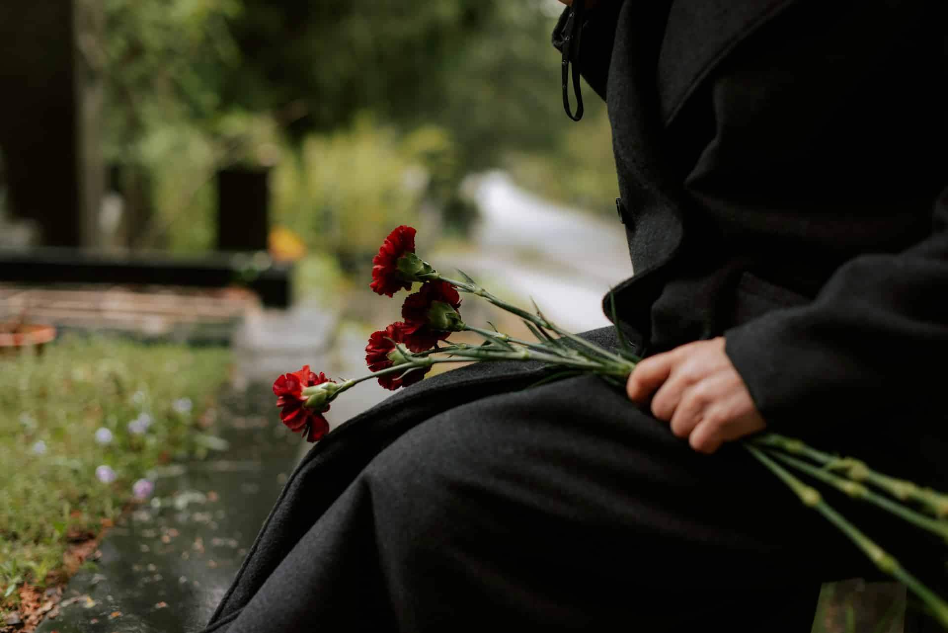 « Je suis tombé dans une flaque et j’ai reçu une décharge électrique » - Accidents mortels surréalistes — Famille