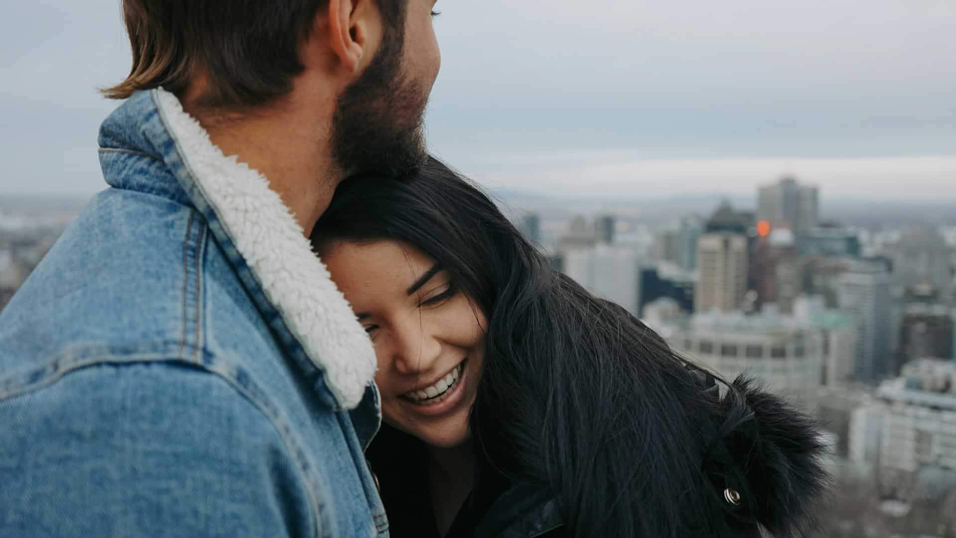 3 couples de signes astrologiques qui s’unissent dans un amour pur — Mode de vie