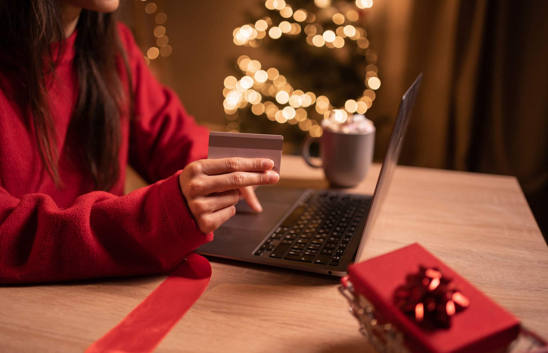 Geldverschwendung vermeiden: 5 clevere Tipps, um deine Weihnachtsausgaben zu senken — Lebensstil