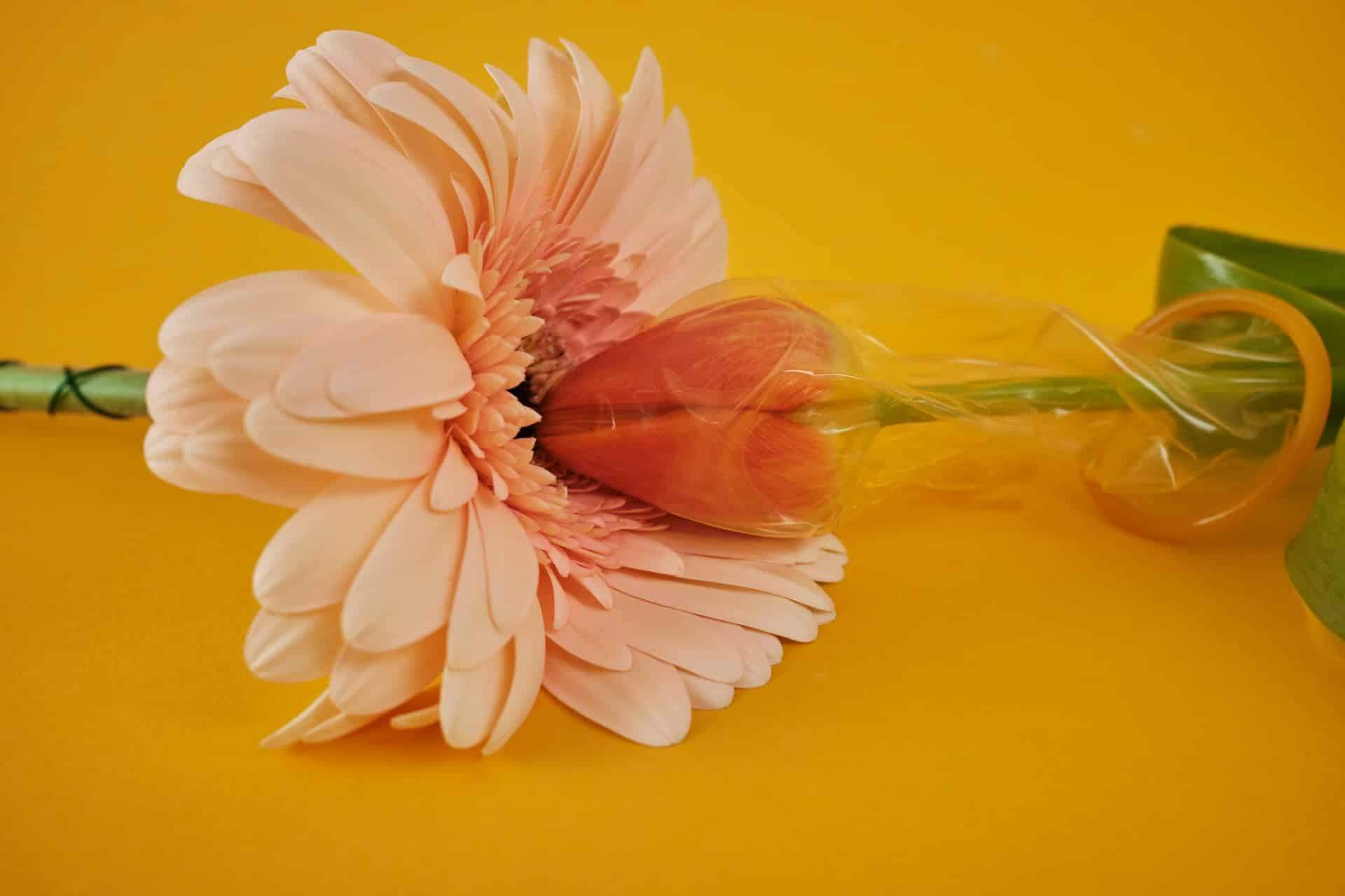 Krämpfe nach der Selbstbefriedigung? Das sind die Ursachen und so kannst du sie lindern — Liebe