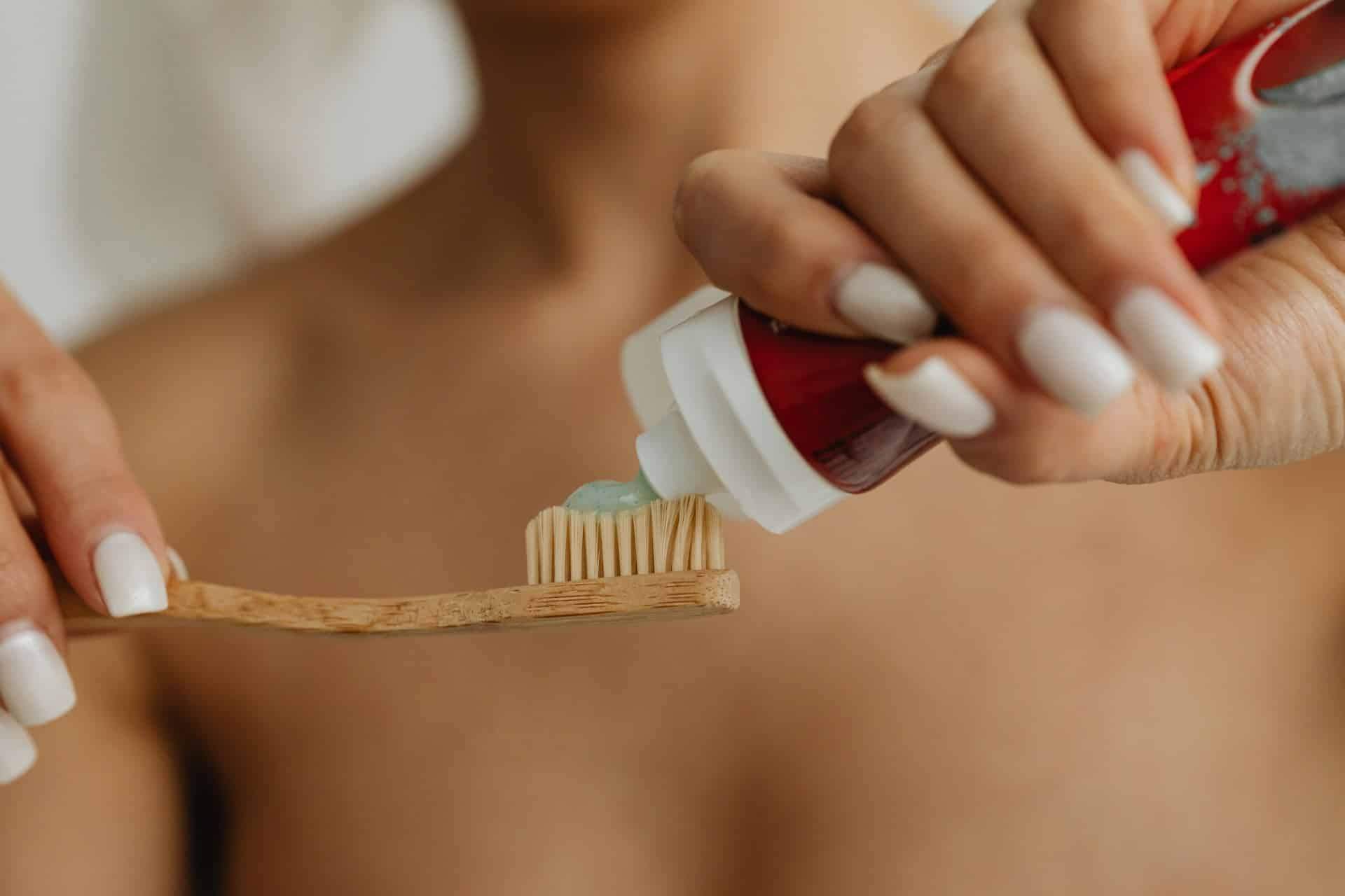 Ne vous précipitez pas avec la brosse à dents ! 5 aliments et boissons après lesquels il vaut mieux attendre pour se brosser les dents — Santé