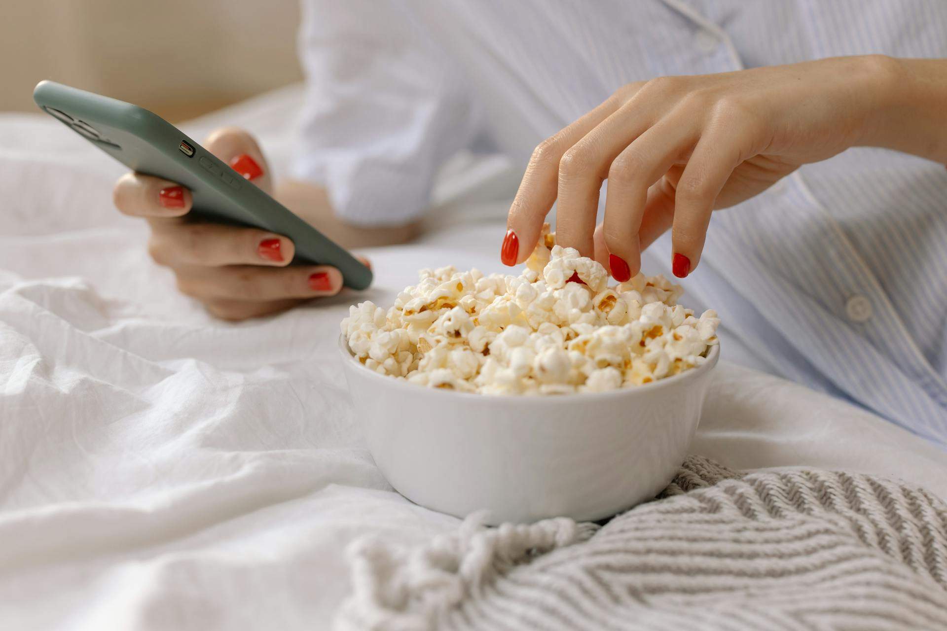 Soirée cinéma d’été : 4 recettes créatives de popcorn que tu vas adorer ! — Mode de vie