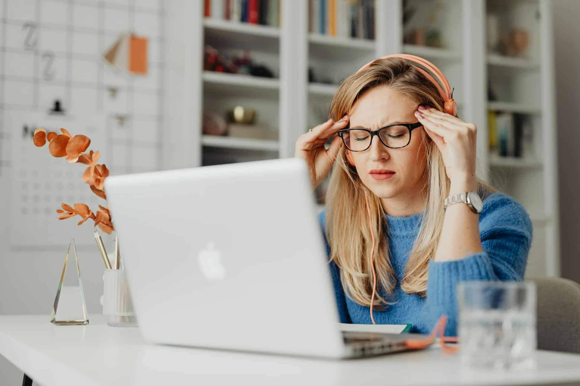 I segnali nascosti dello stress: tensione in 5 punti del corpo che ti avvertono — Salute