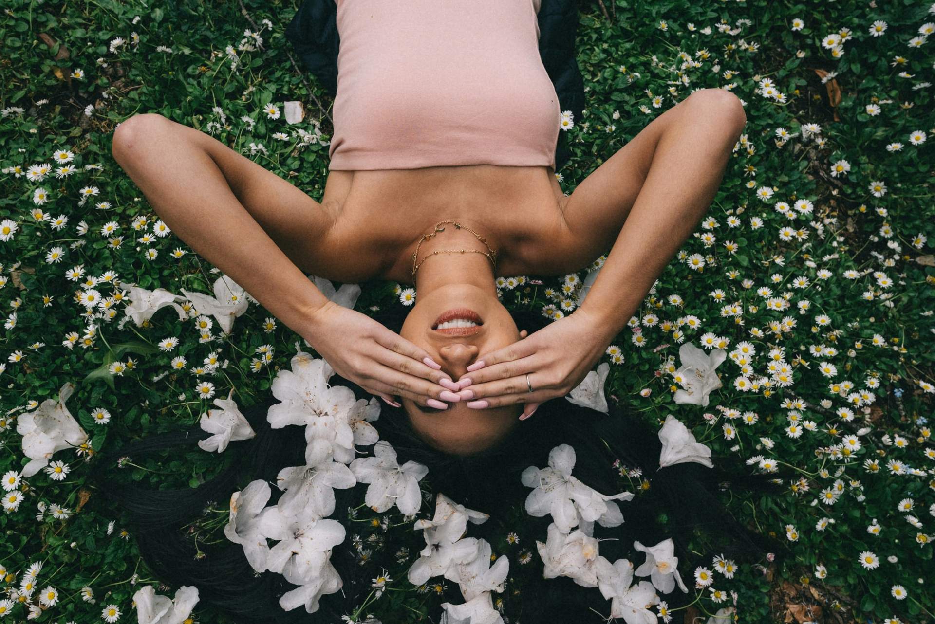 Comment recharger ton énergie féminine quand tu te sens épuisée ? — Mode de vie