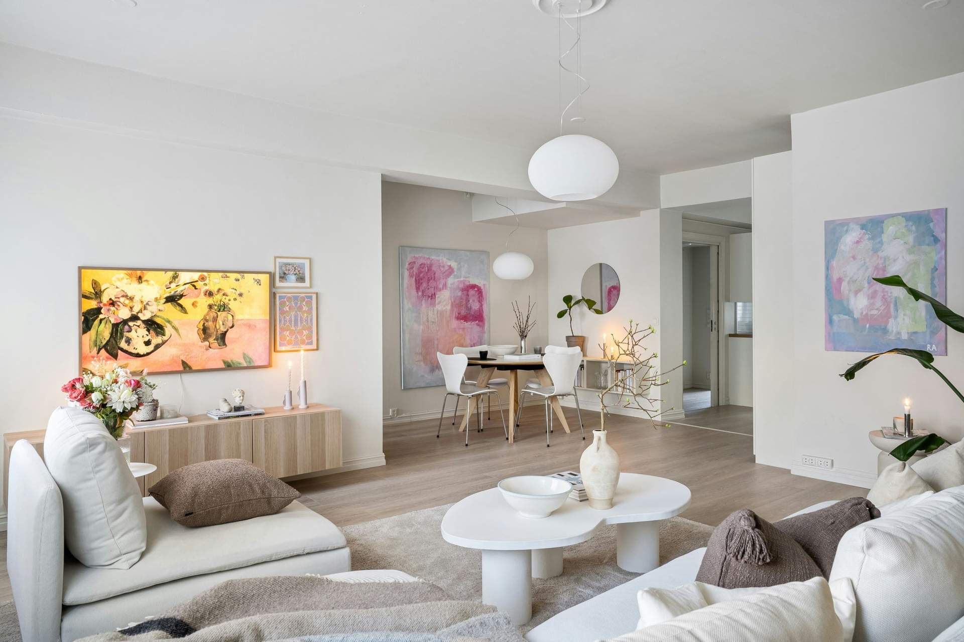 So gestaltest du eine Oase weiblicher Energie in deinem Zuhause – perfekt für den Sommer — Deko