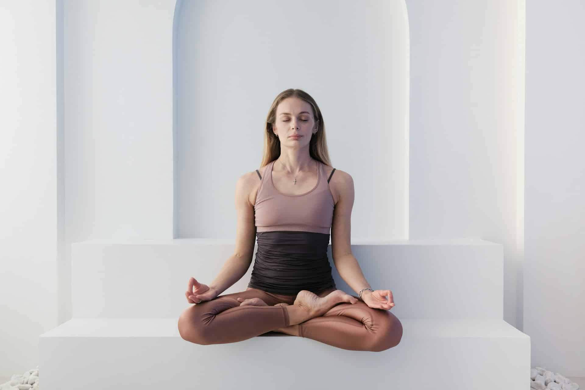 5 spirituelle Übungen, die dir helfen, zu deinem WAHREN Ich zurückzufinden — Lebensstil
