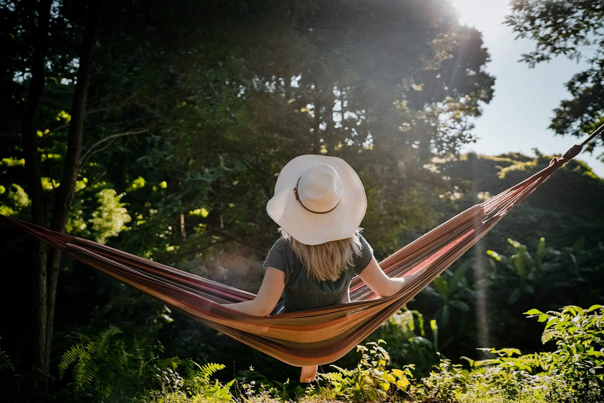 „Ich akzeptiere, was ich nicht ändern kann.“ 5 inspirierende Mantras für mehr Glück — Gesundheit
