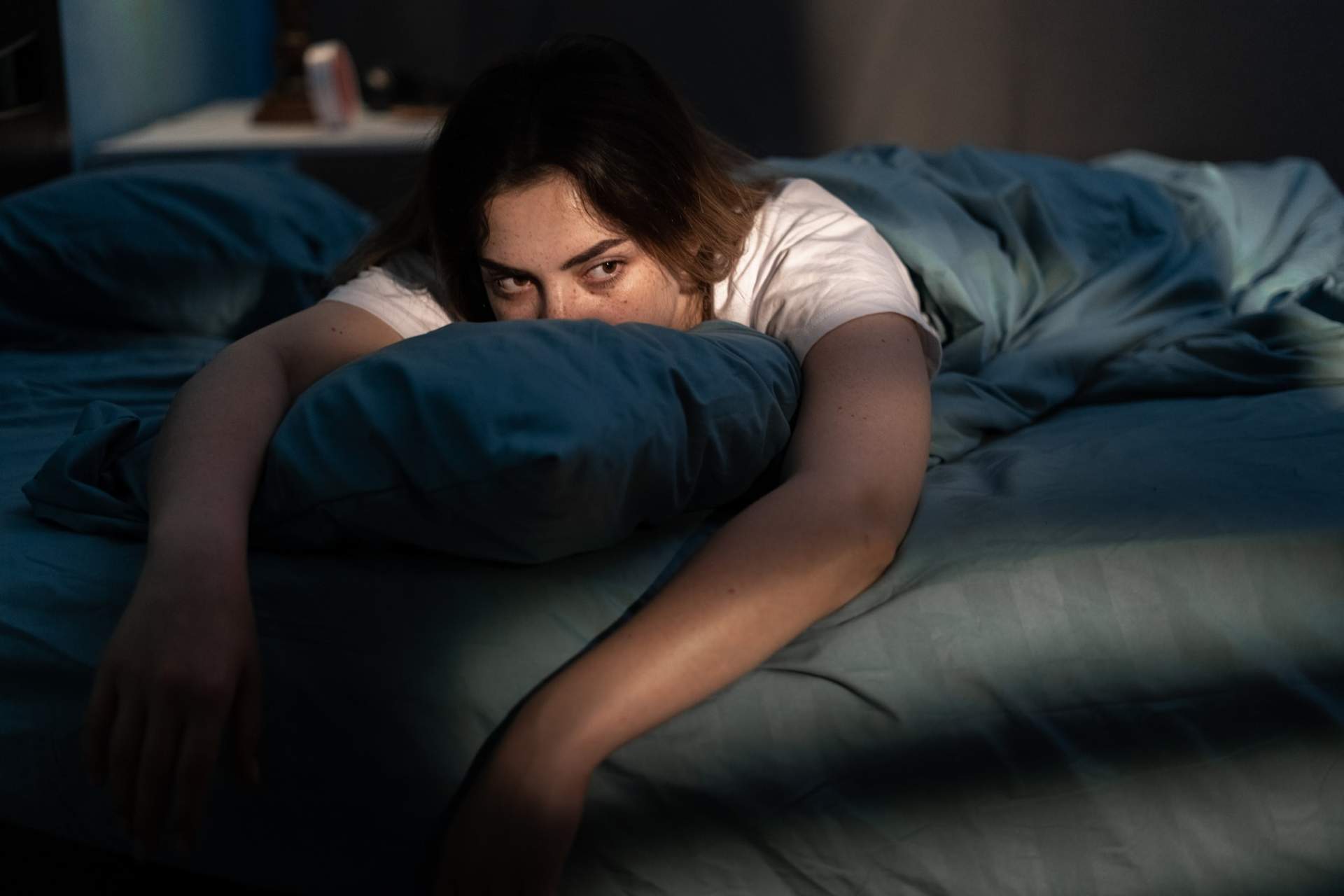 Deine Zähne könnten schuld daran sein, dass du schlecht schläfst — Gesundheit