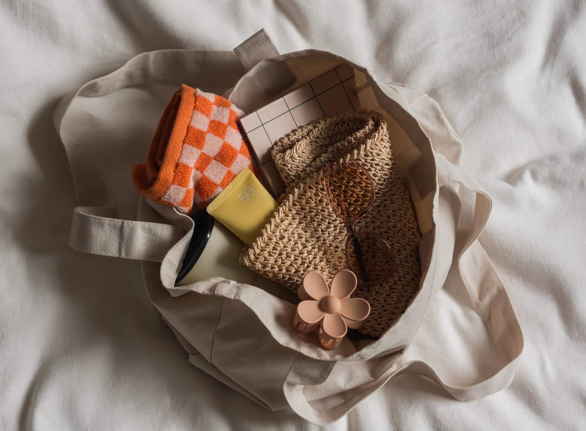 9 prodotti beauty nella mia borsa da spiaggia che porto sempre con me — Stile