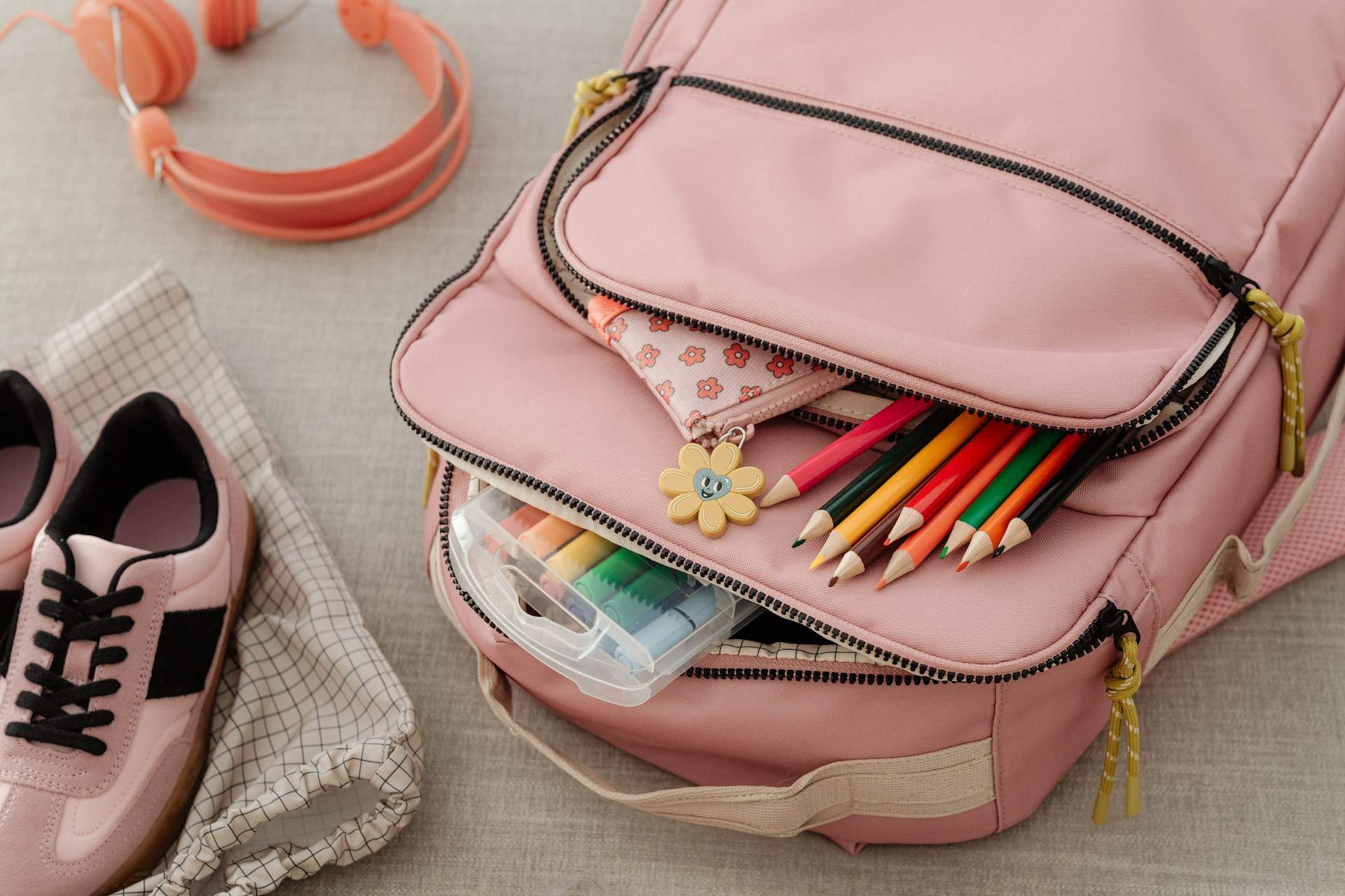 Les pensées d’une maman en achetant les premiers fournitures scolaires — Famille
