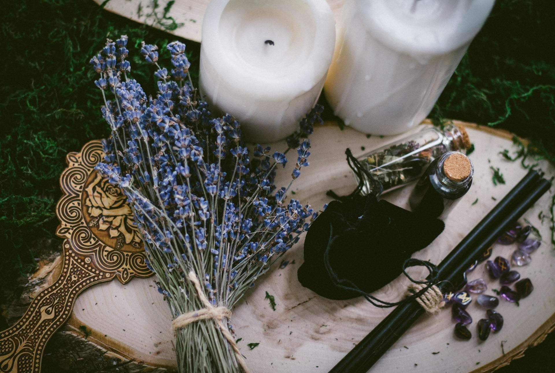 There Are Still Mediums Today. How Real Are These Experiences? — Lifestyle