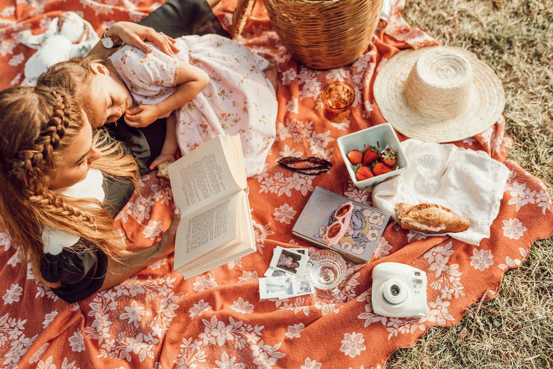 Sneaking Nutella and Speeding Up Storytime – What Every Mom Secretly Does — Family