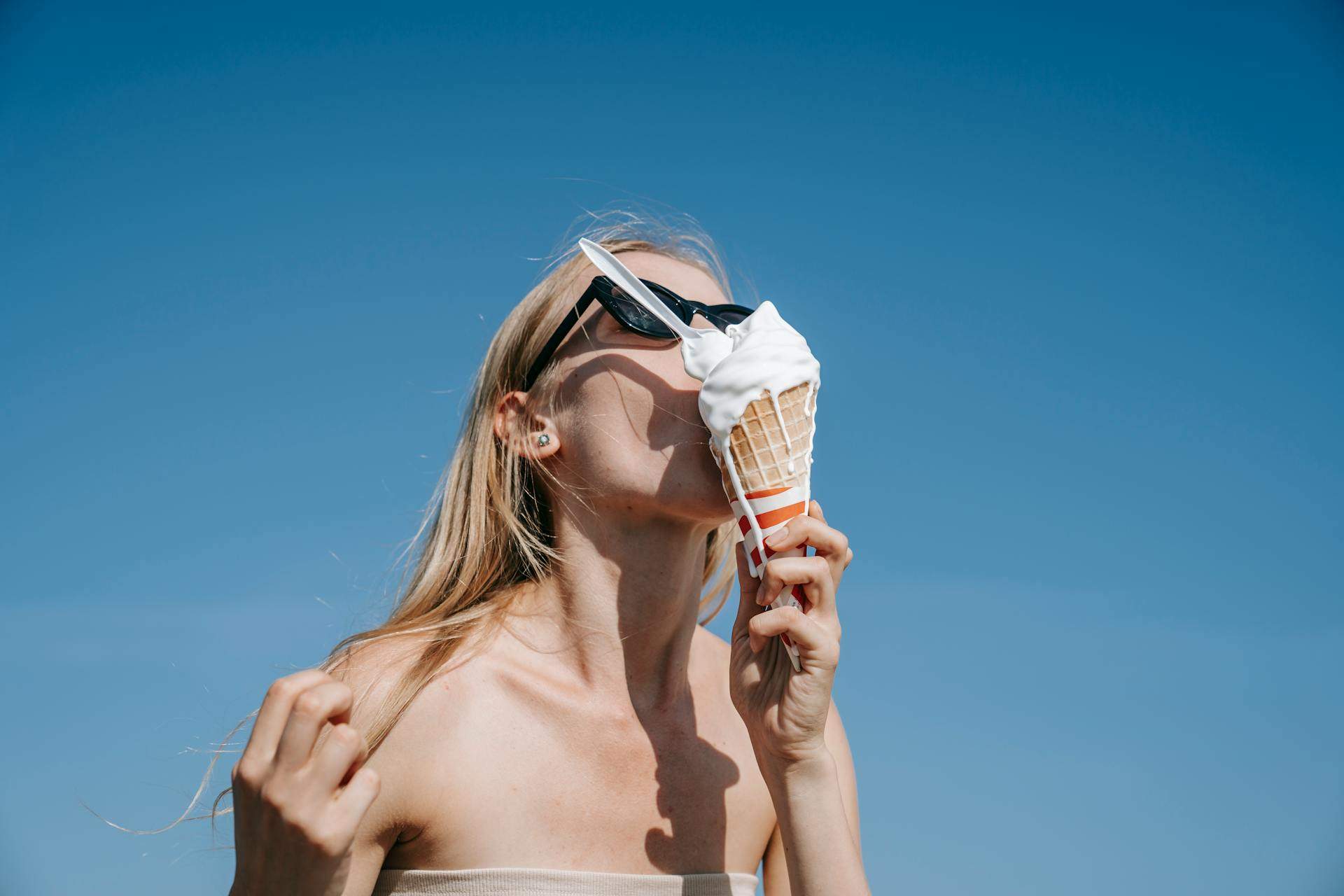 «Ho avuto una giornata difficile, mi merito questo cioccolato» – Perché fatichiamo a costruire un rapporto sano con il cibo? — Lifestyle