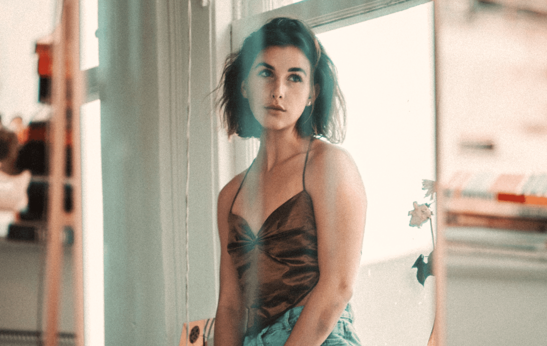 5 phrases à se dire devant le miroir le matin (pour chasser les pensées négatives) — Mode de vie