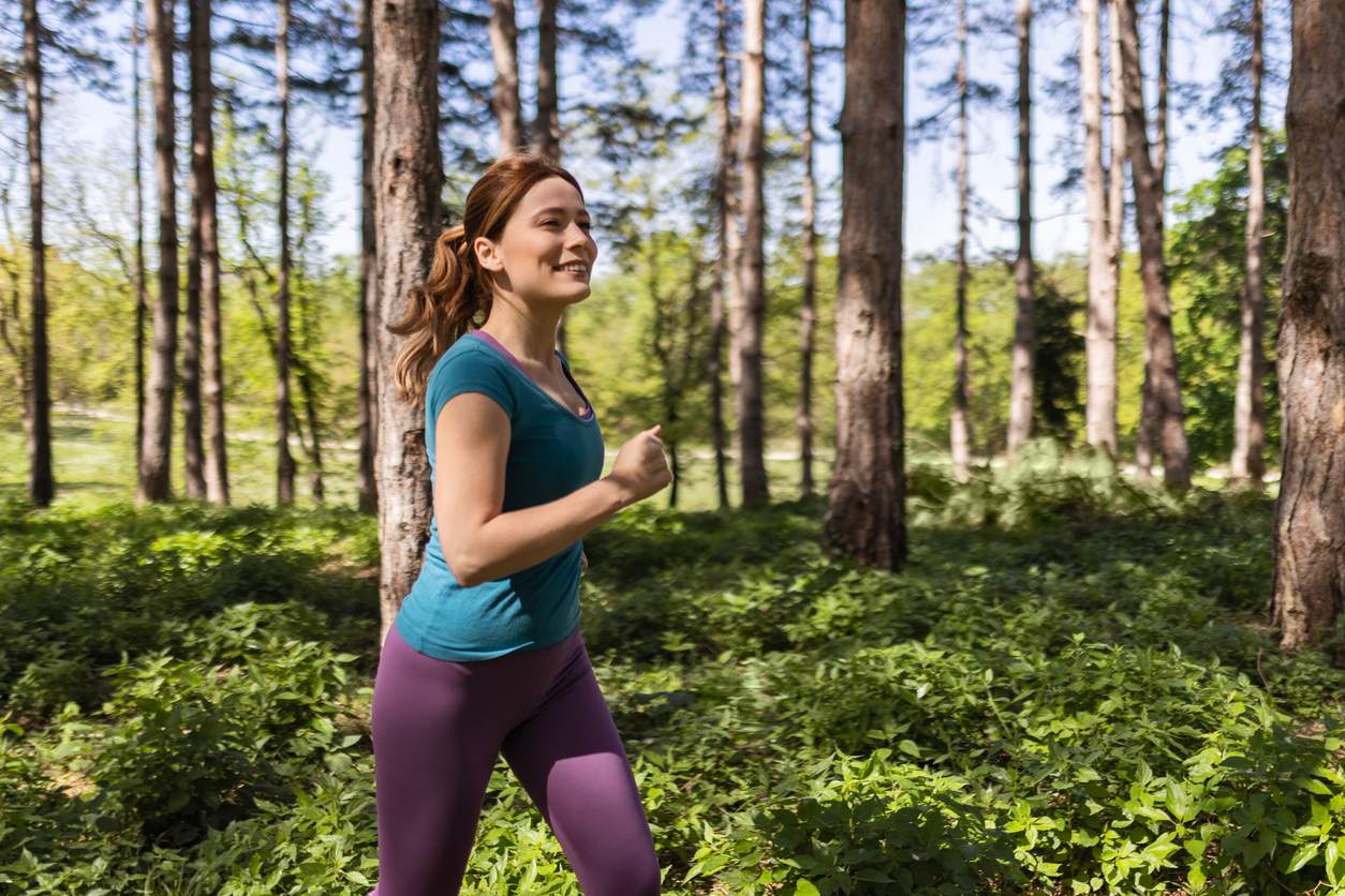 La caminata japonesa se ha puesto de moda. 30 minutos y solo si casi no puedes hablar mientras caminas — Salud