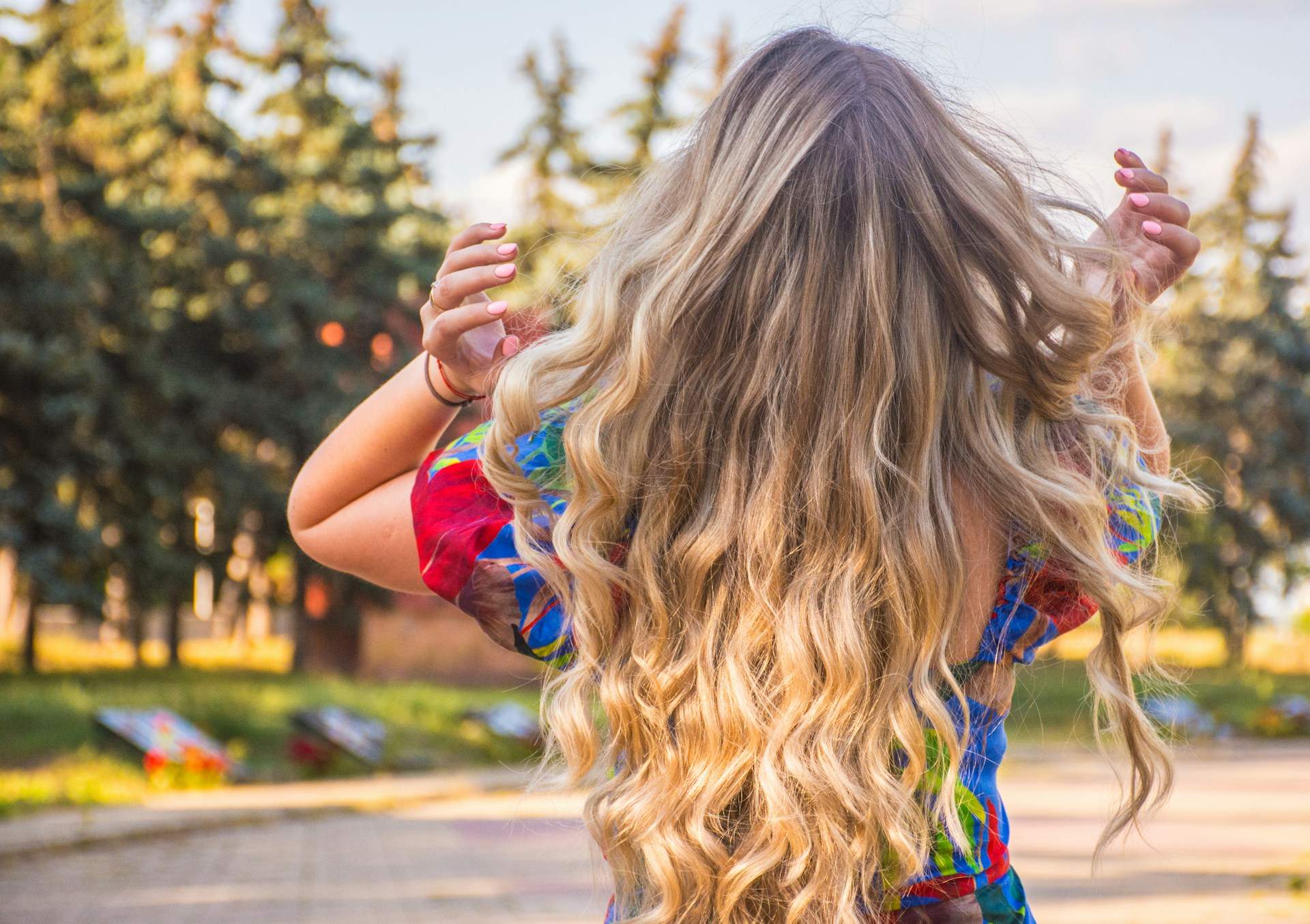 Der Trick, mit dem dein Haar lange nicht fettig wird — Haare