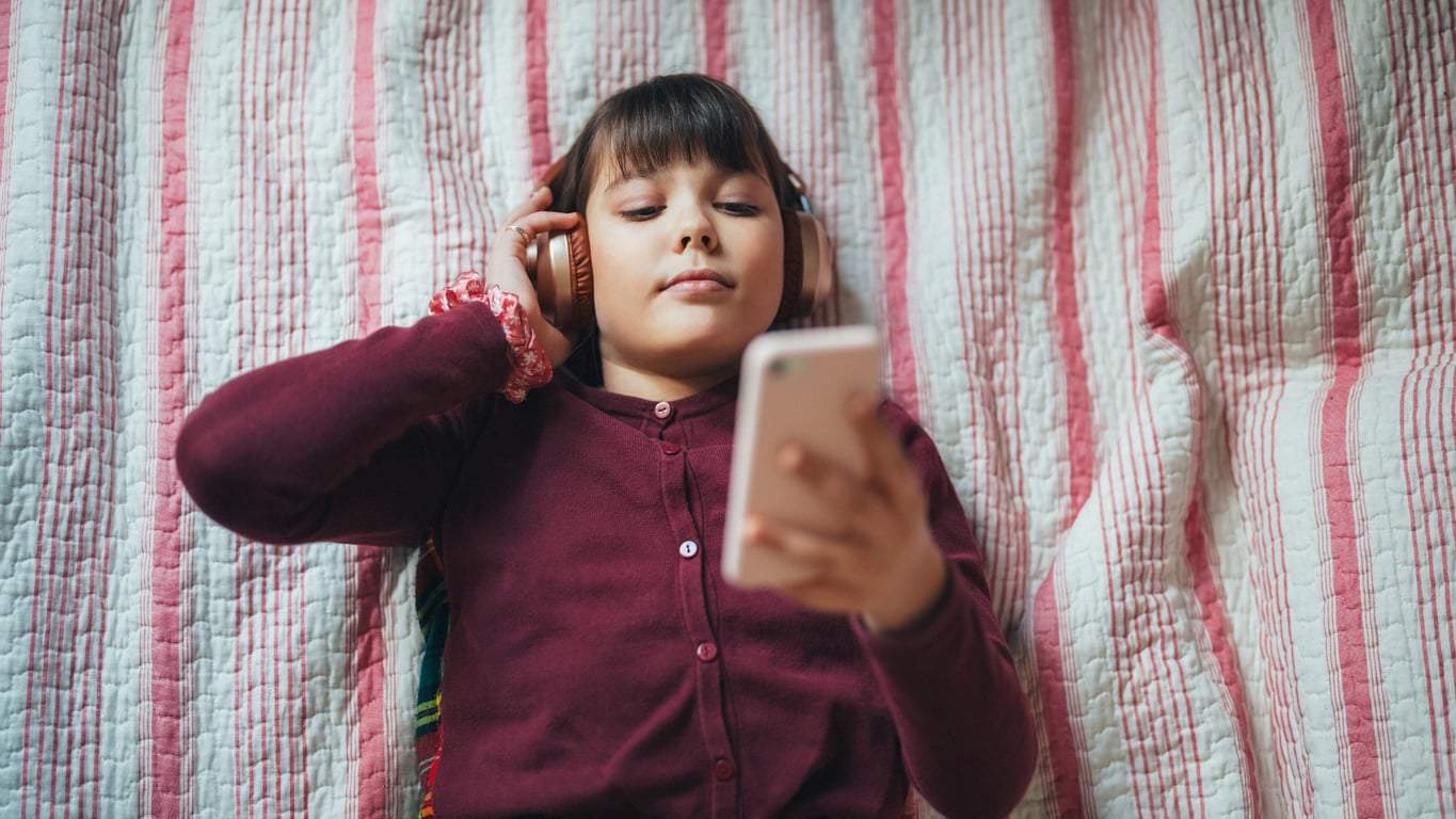Gli adolescenti non rispondono più al telefono – È davvero scortesia? — Tempo libero
