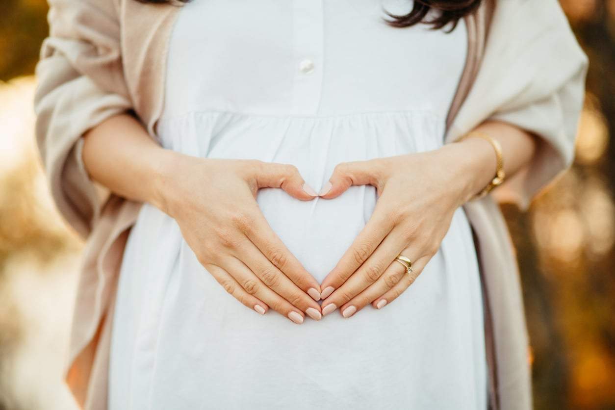 Was tun mit deinen Nägeln in der Schwangerschaft? 5 Maniküre-Tipps für gepflegte und gesunde Nägel — Stil