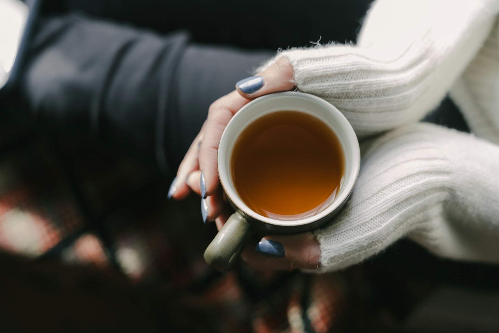 Le 3 tisane più efficaci per rilassarti la sera dopo un settembre intenso — Salute