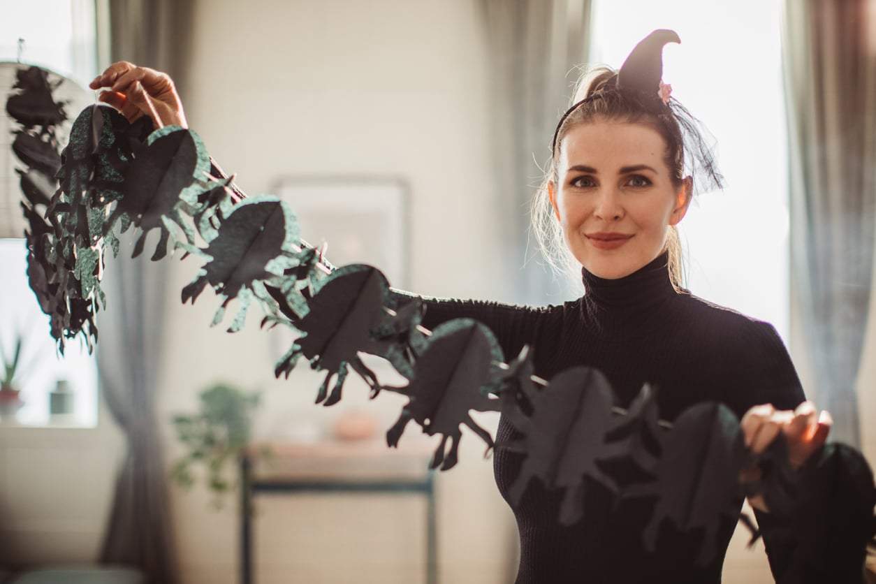 Gib nicht viel für Halloween-Deko aus: Diese 3 günstigen Dekoideen reichen völlig aus! — Hobby