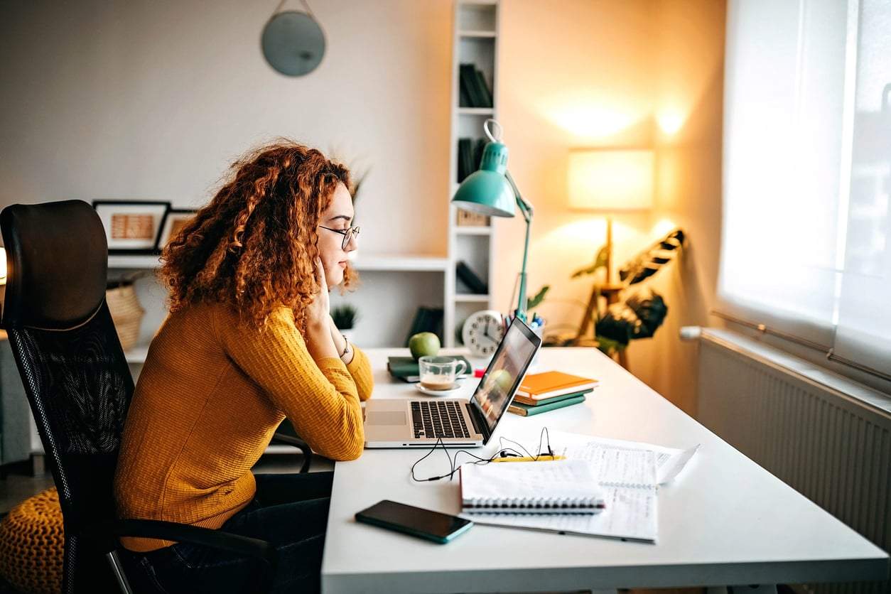 Mon dilemme du moment : m'inscrire à un nouveau cours ou mieux vaut-il que je lise quelques livres ? — Mode de vie