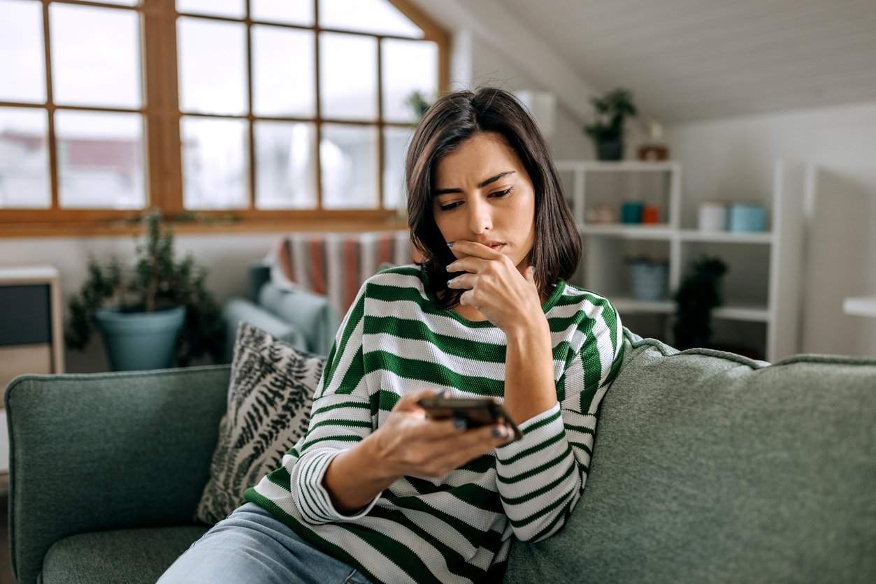 Mi hanno spiato una conversazione privata: quando la privacy viene violata — Famiglia