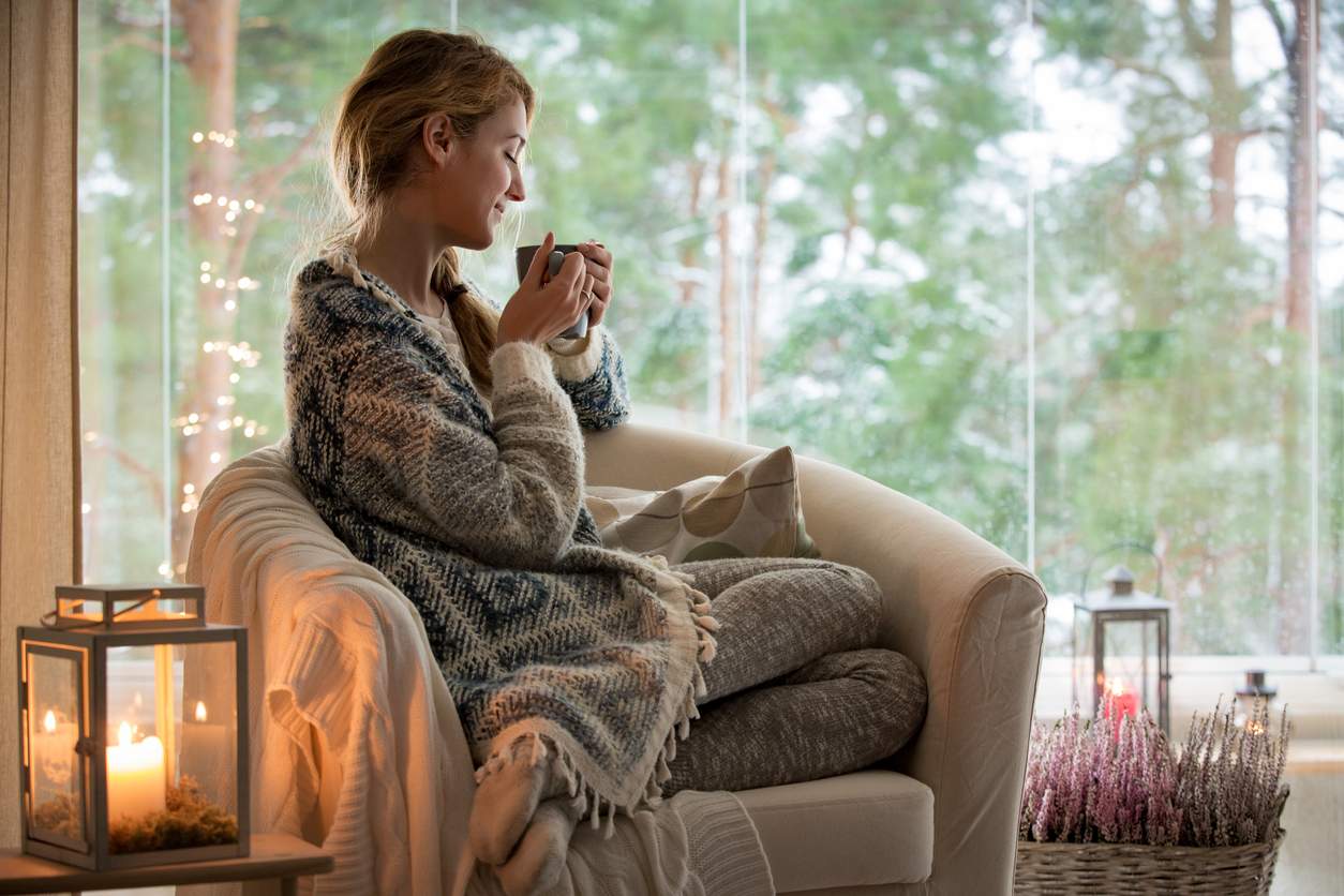 Voici mon planning de ménage hebdomadaire pour garder la maison en ordre en tant que maman solo — Ménage