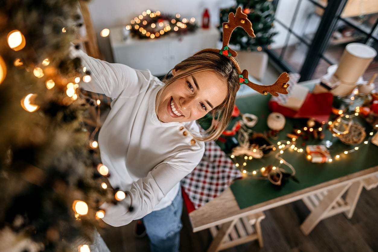 Cette année, je veux toutes les décorations et toutes les chansons de Noël kitsch ! — Famille