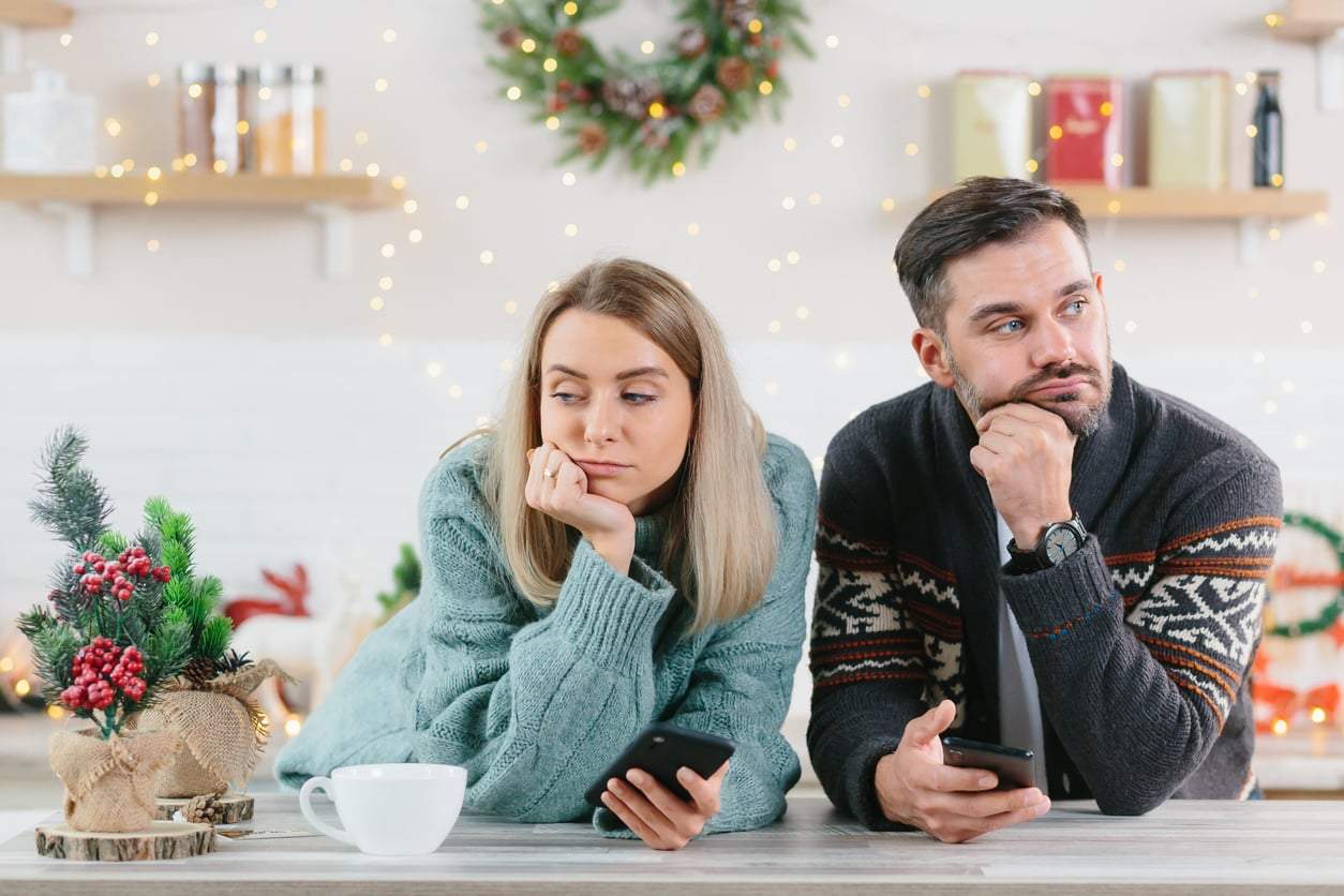 Si tu pareja actúa así en Navidad, no está pensando en el largo plazo — Relación