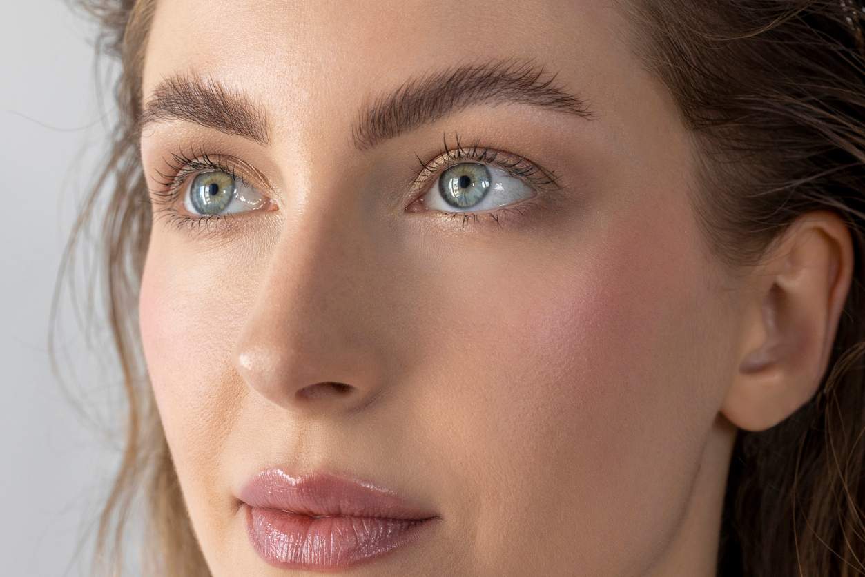 Con questo trend make-up riceverai complimenti infiniti alle feste di Natale — Viso
