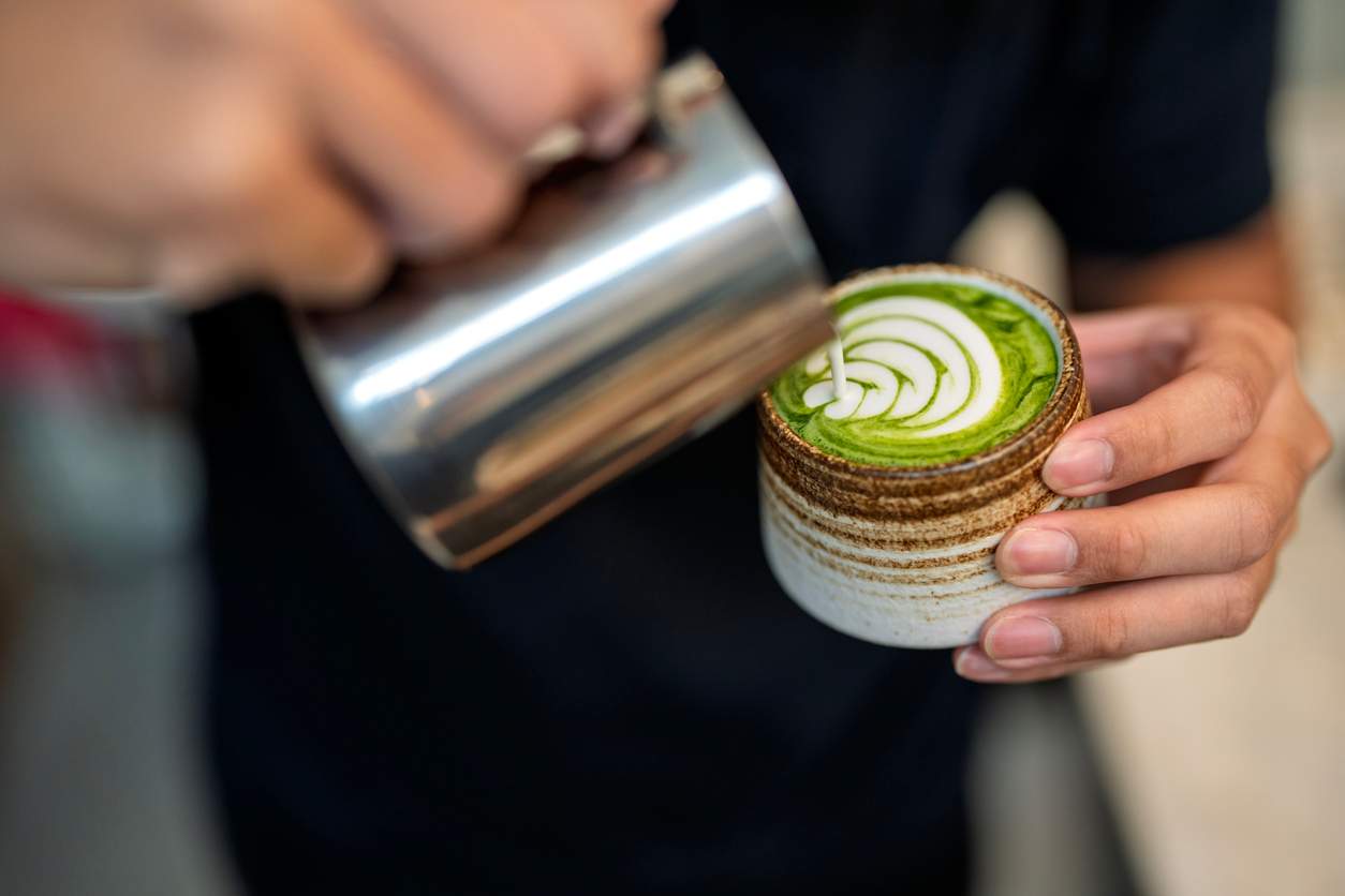 Le thé matcha cause-t-il vraiment la chute des cheveux ? Ce que dit l’expert sur la rumeur TikTok — Mode de vie