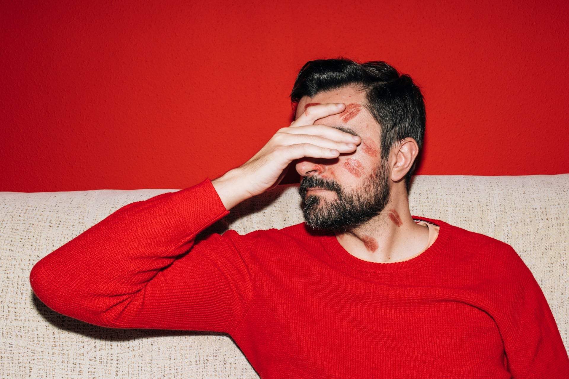 « Ça fait sept ans que je suis marié et j’ai envie de tromper ma femme » – Confessions d’hommes sur l’infidélité — Relation