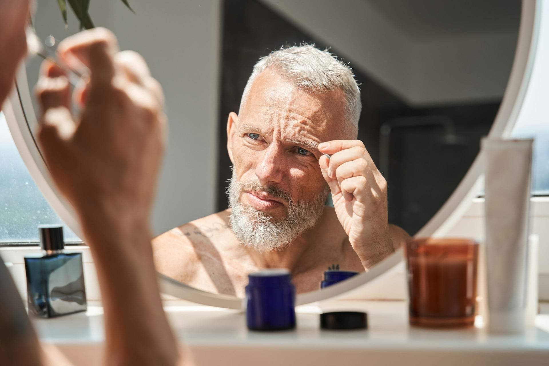 «È rimasto completamente solo, non ha nessuno» - Il destino dei narcisisti che invecchiano: quando la bellezza non basta più — Lifestyle