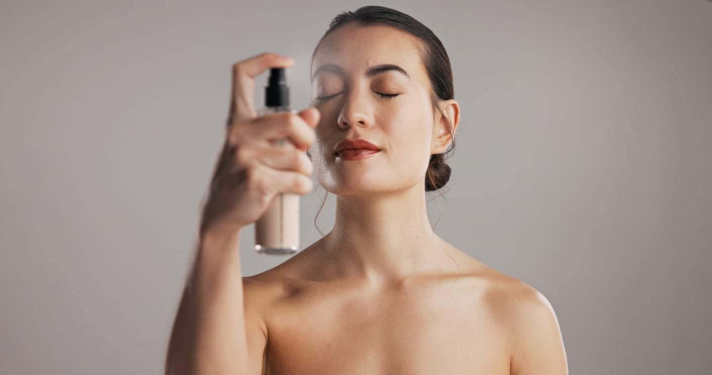 Glass Skin Schritt für Schritt: So schminkst du dich für einen strahlenden Baby-Glow — Gesicht