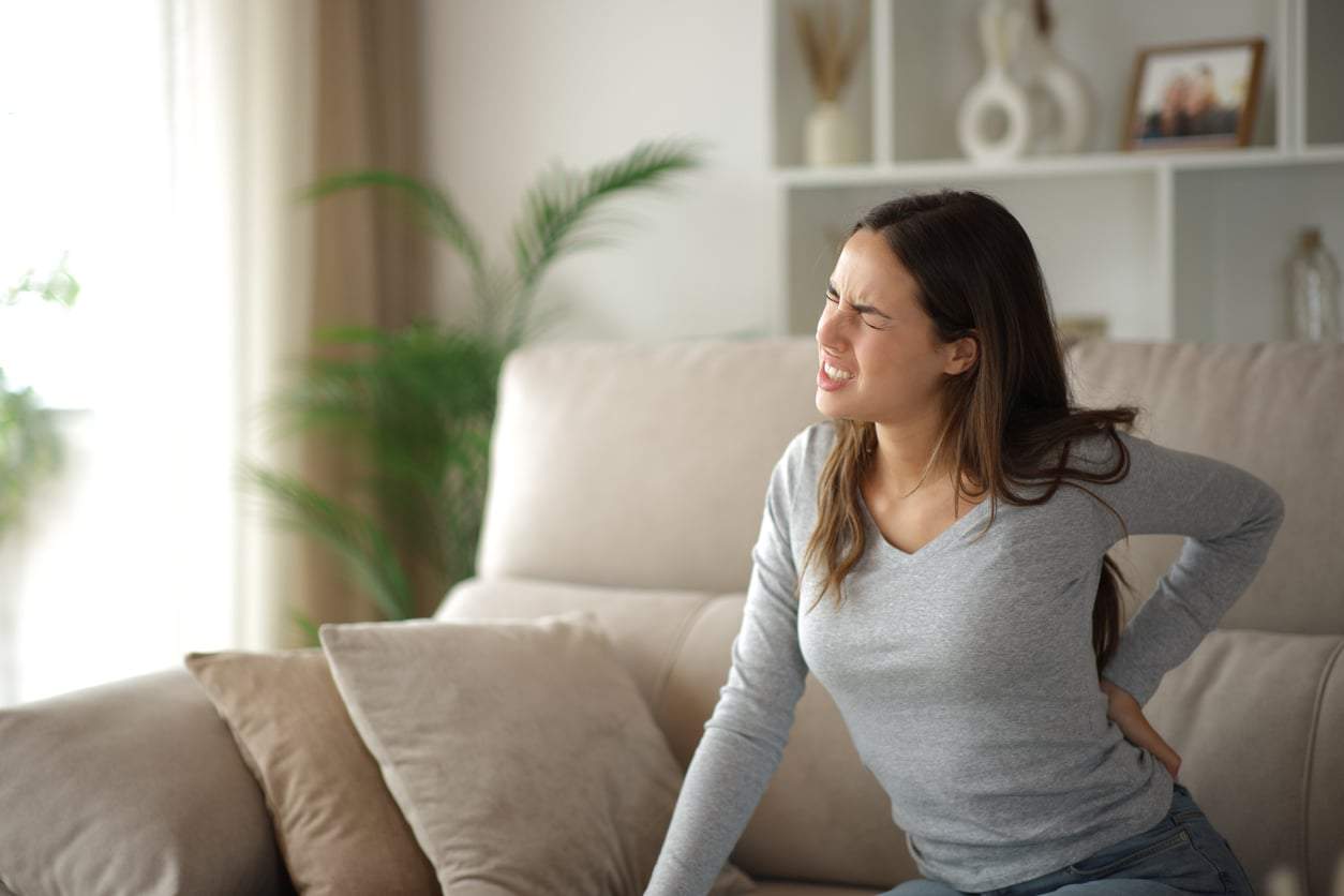 « Je serre les dents... » - 3 signaux de mon corps que j'ai ignorés des années et qui m'ont coûté cher — Santé